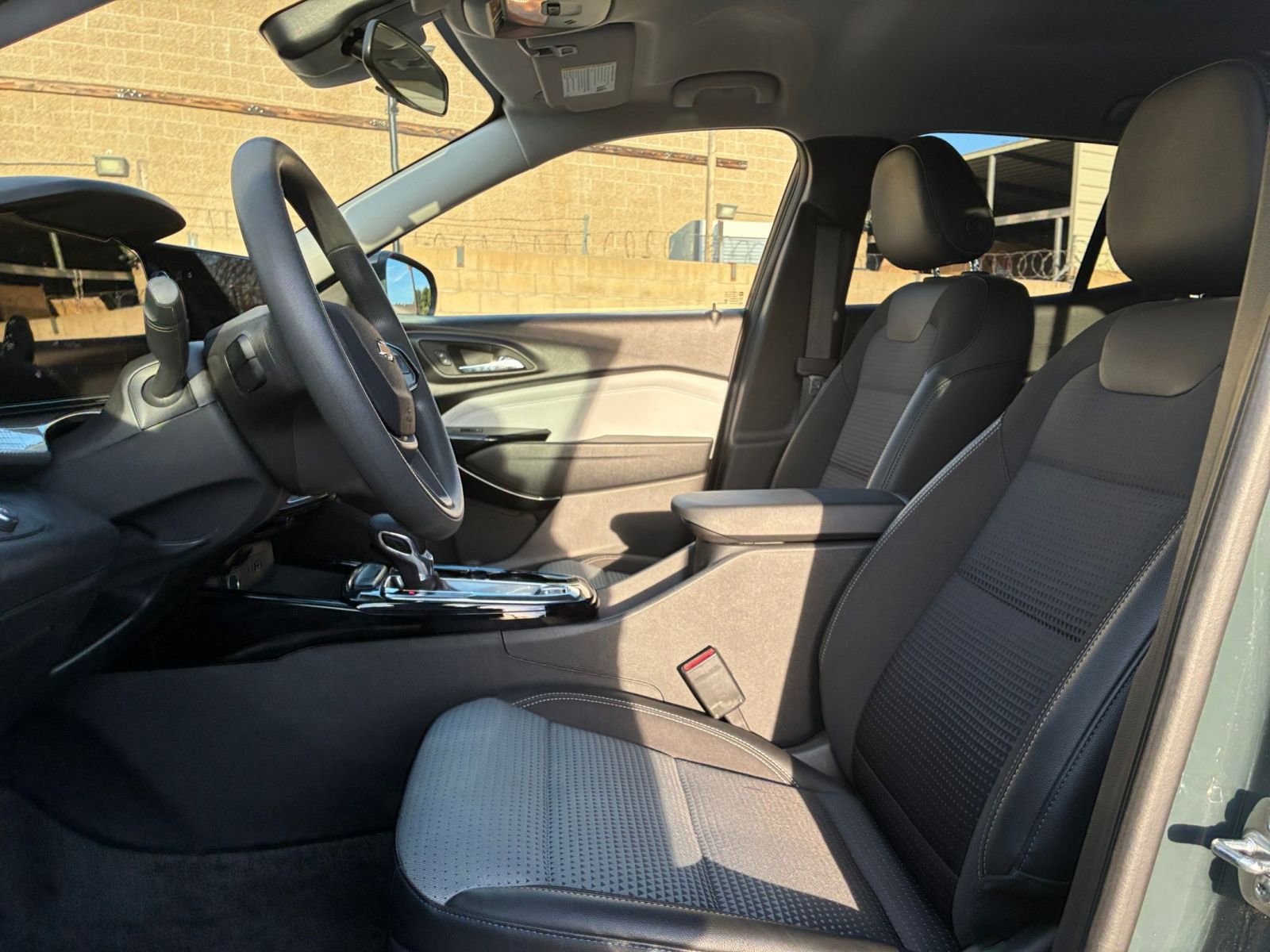 Thumbnail: 2025 Chevrolet Trax - 27