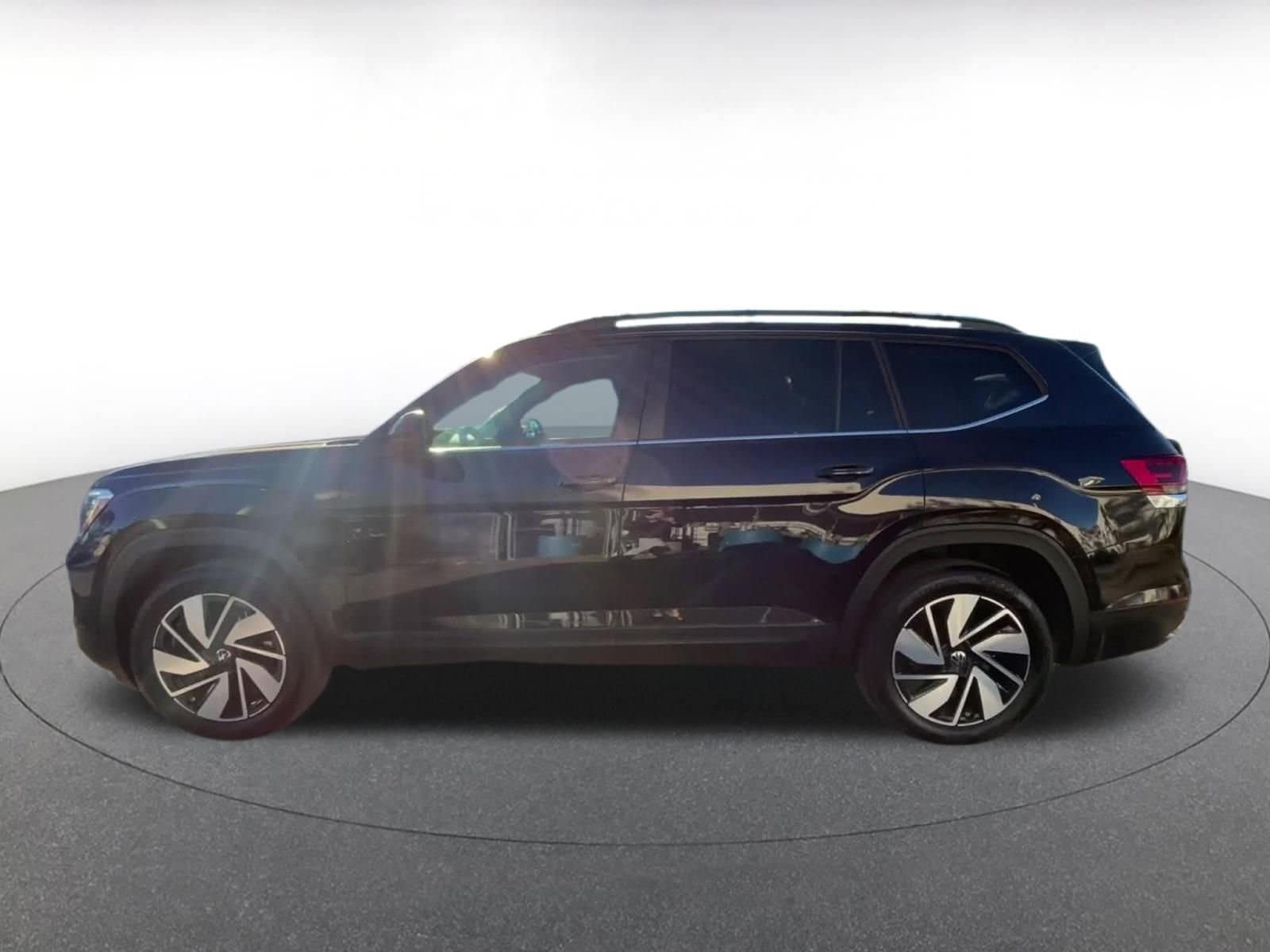 Thumbnail: 2025 Volkswagen Atlas - 9
