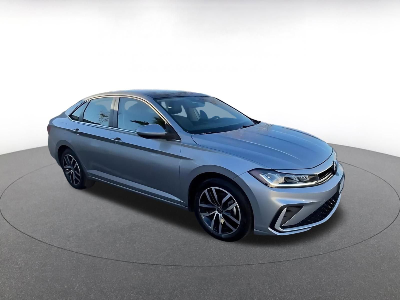 Thumbnail: 2025 Volkswagen Jetta - 2