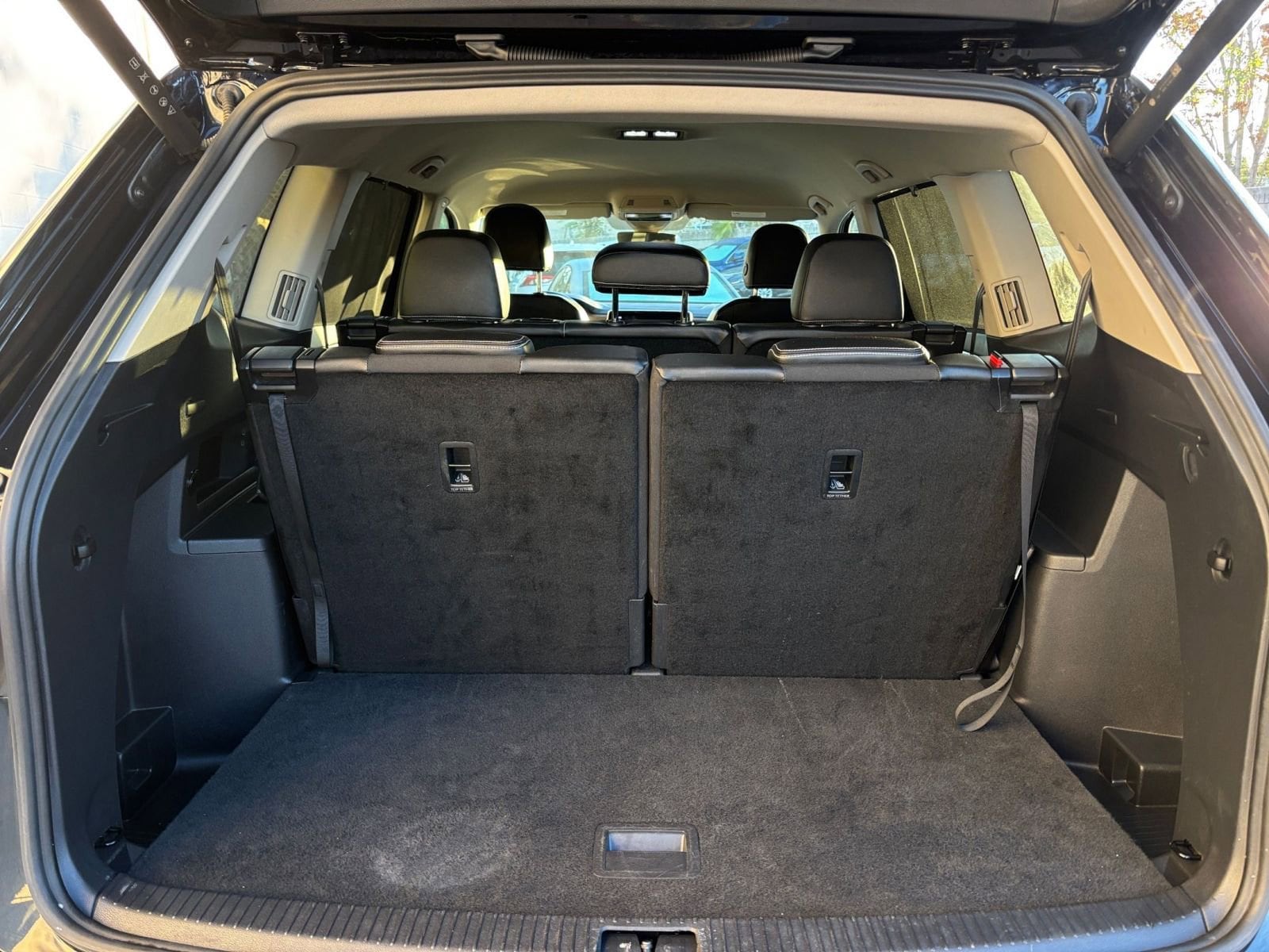 Thumbnail: 2025 Volkswagen Atlas - 32