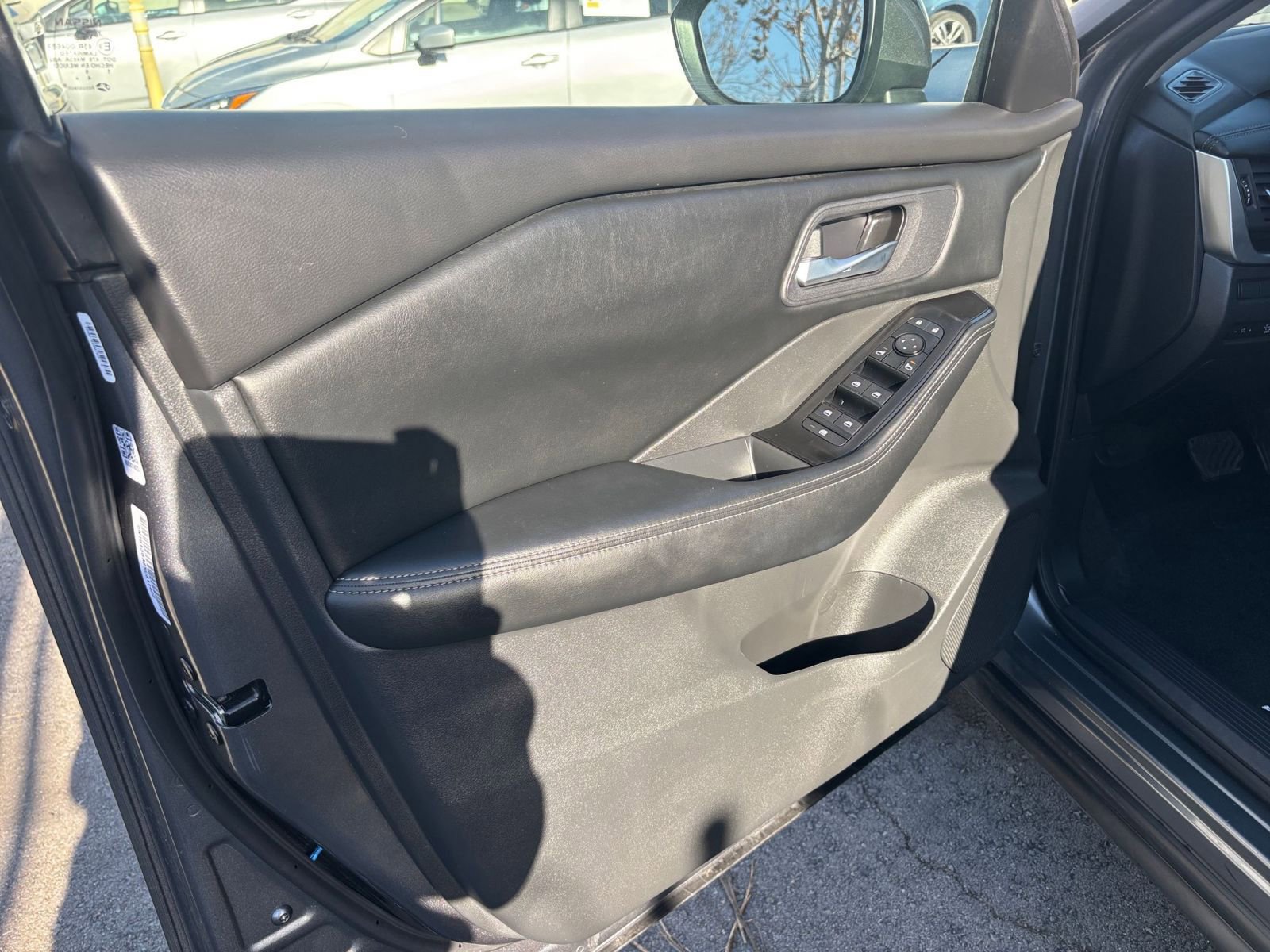 Thumbnail: 2025 Nissan Rogue - 18