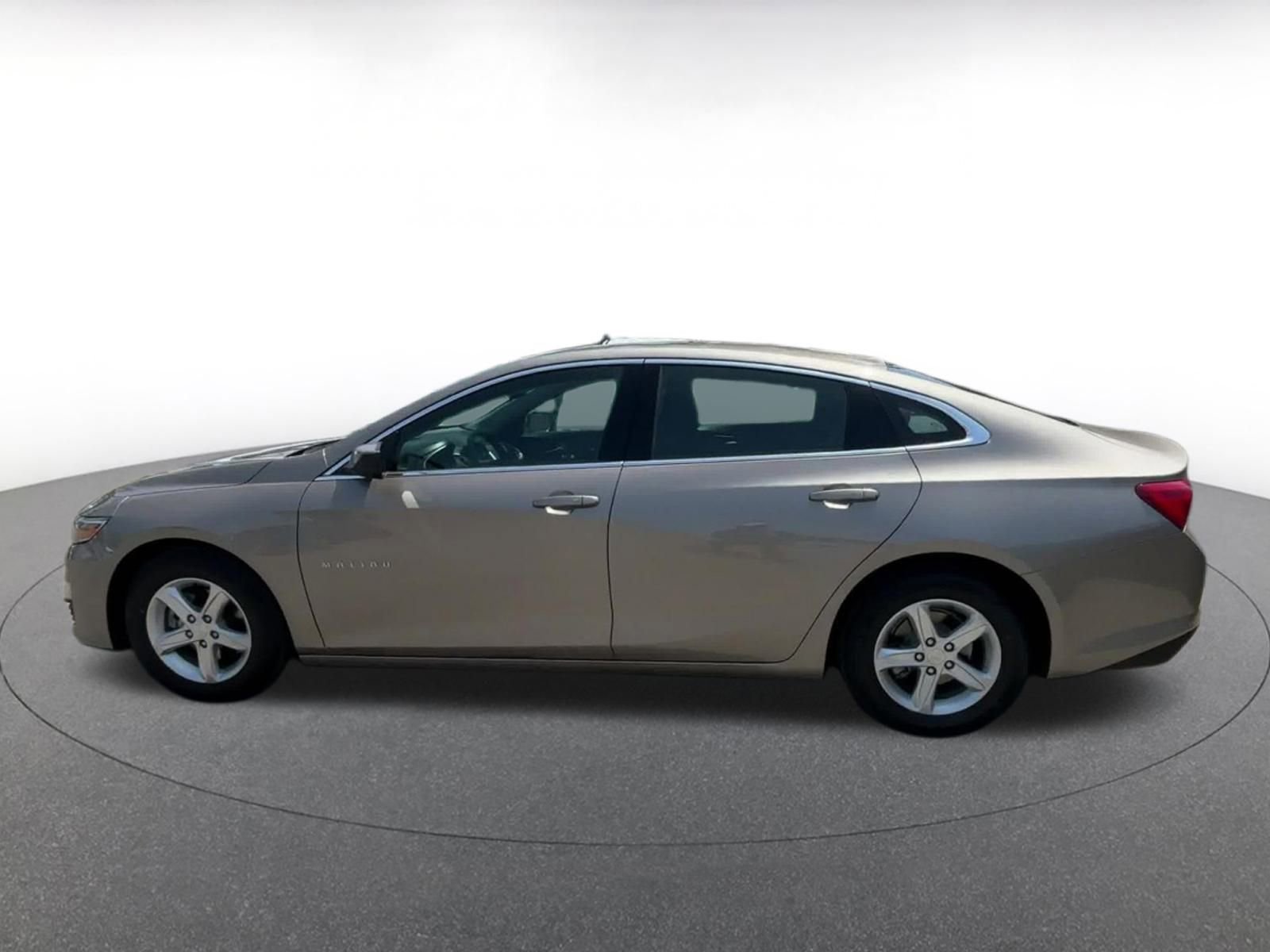 Thumbnail: 2024 Chevrolet Malibu - 8