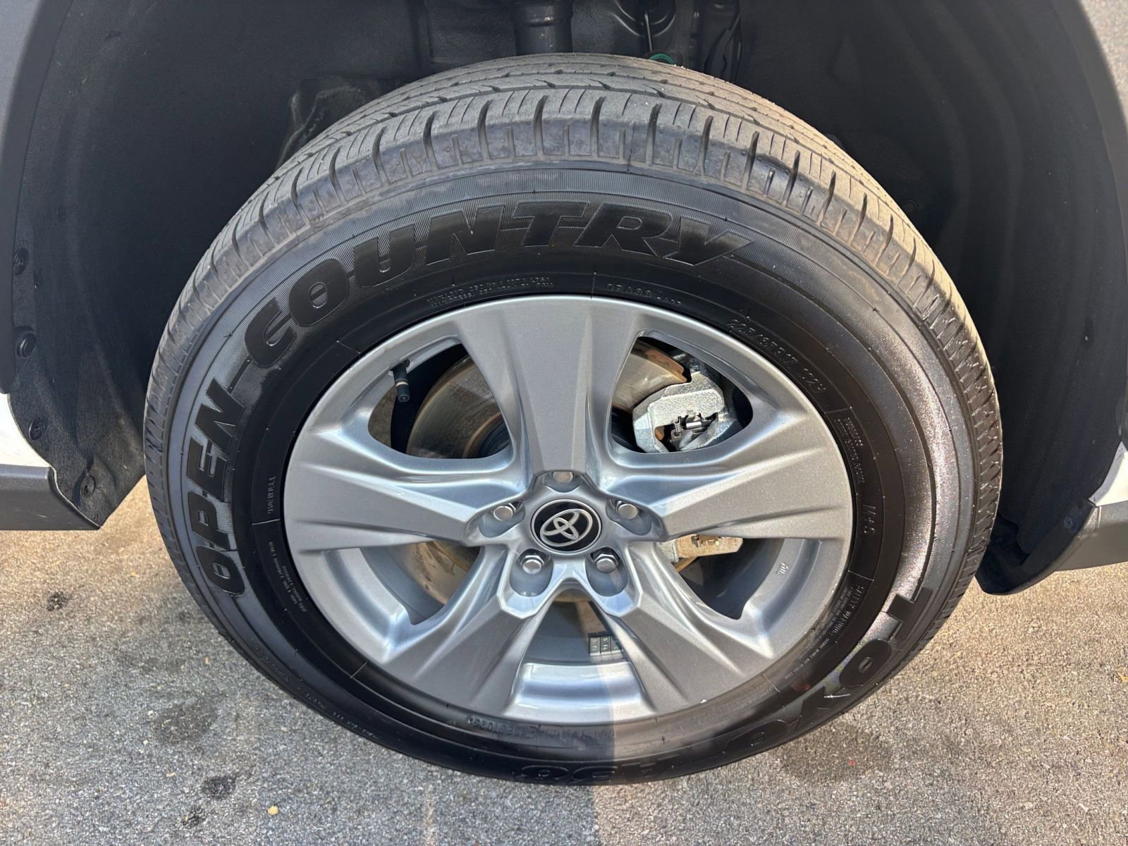 Thumbnail: 2025 Toyota RAV4 - 30