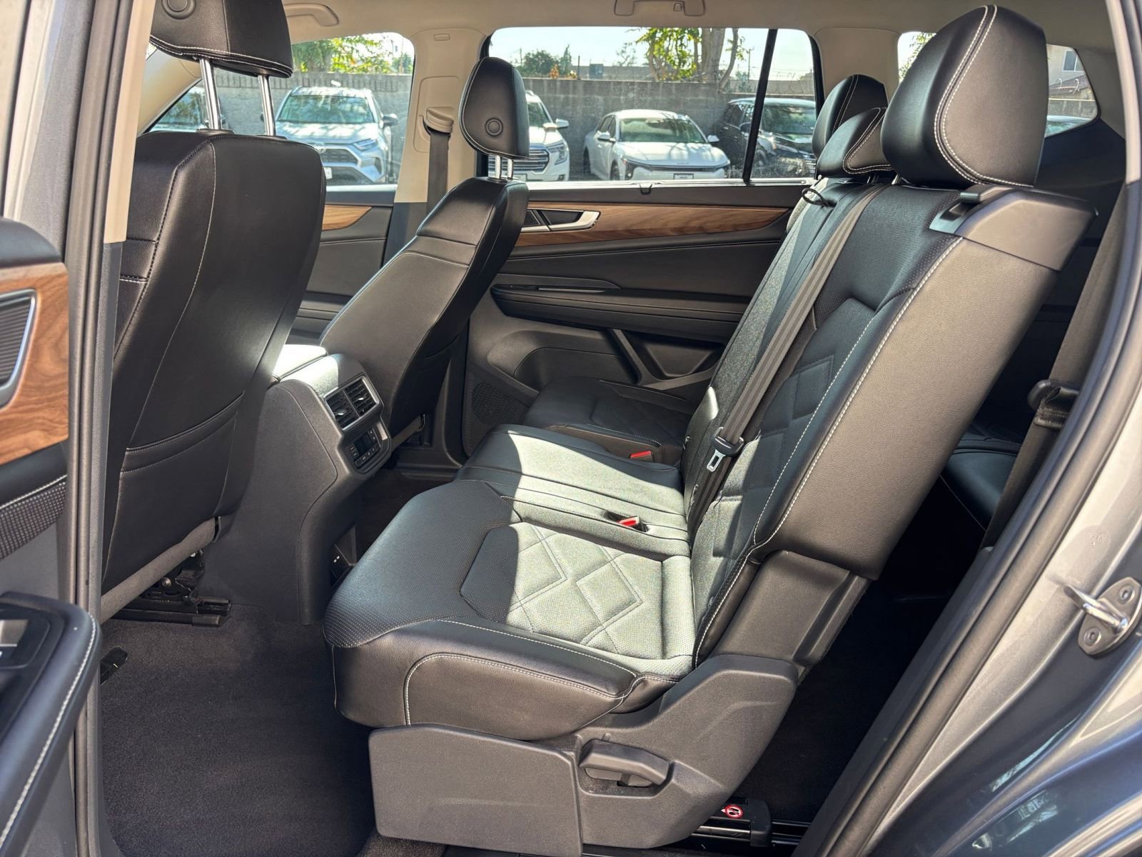 Thumbnail: 2025 Volkswagen Atlas - 27