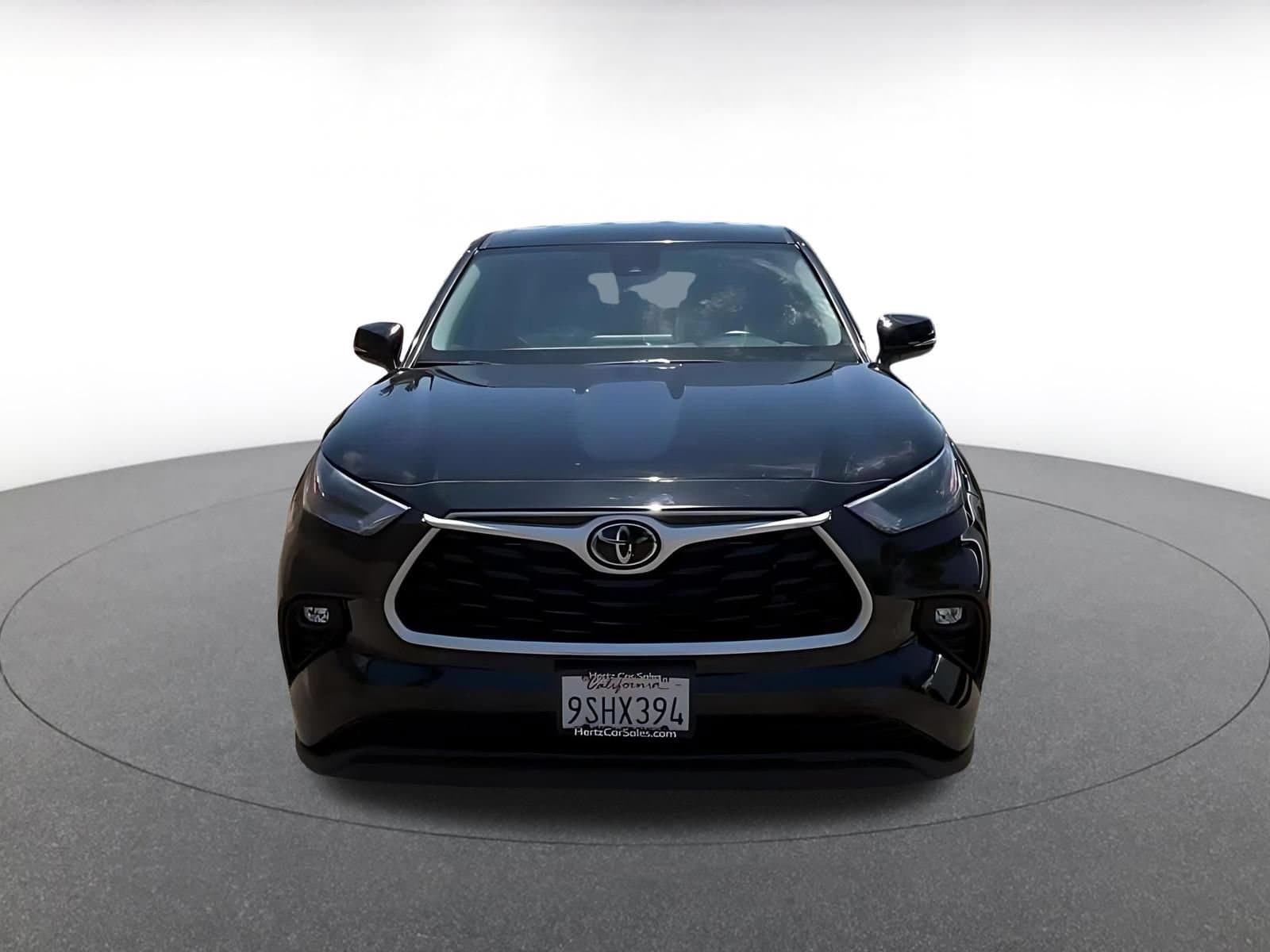 Thumbnail: 2025 Toyota Highlander - 4
