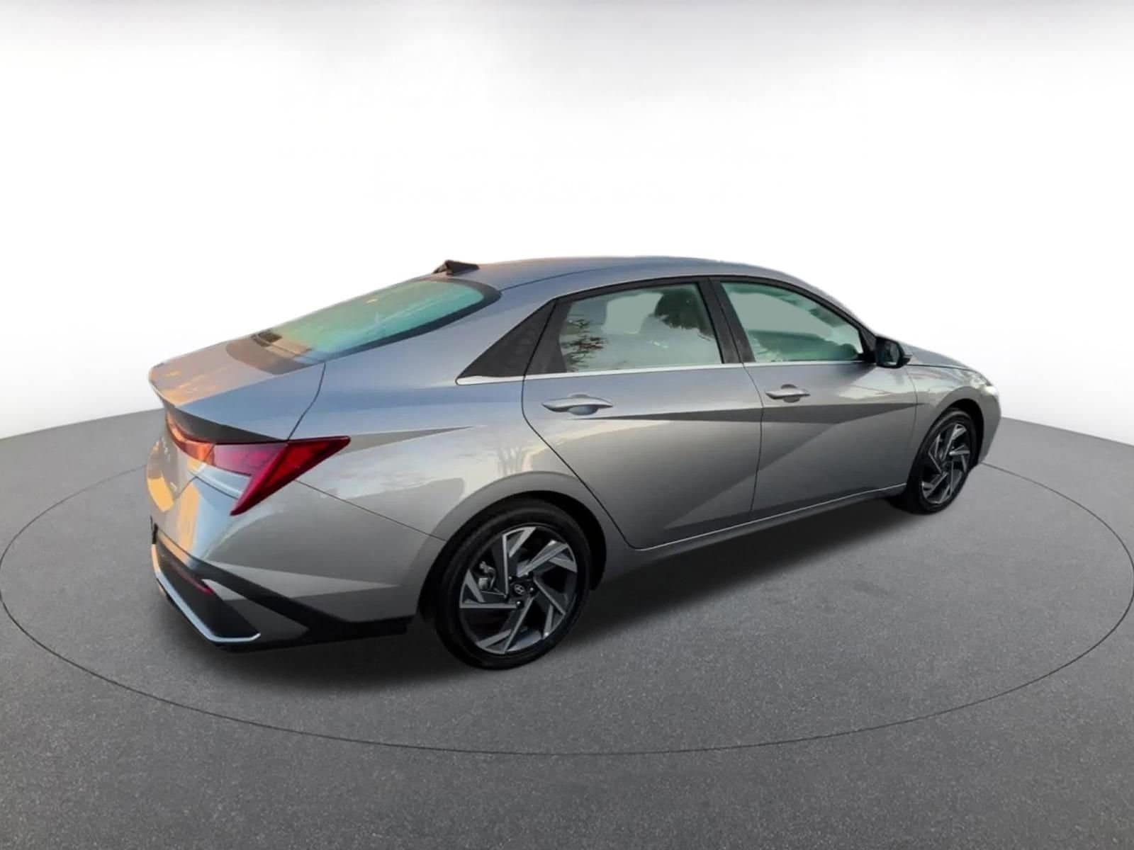 Thumbnail: 2025 Hyundai Elantra - 15