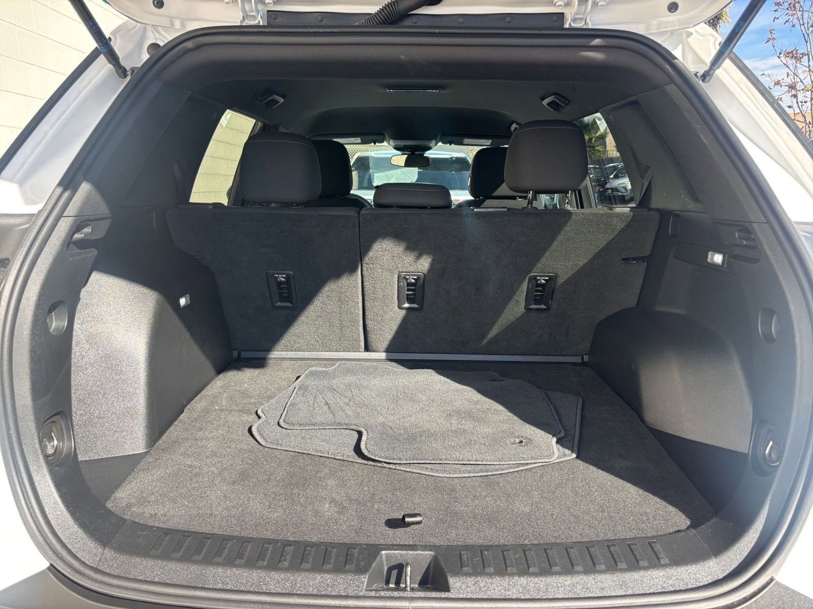 Thumbnail: 2025 Chevrolet Equinox - 31