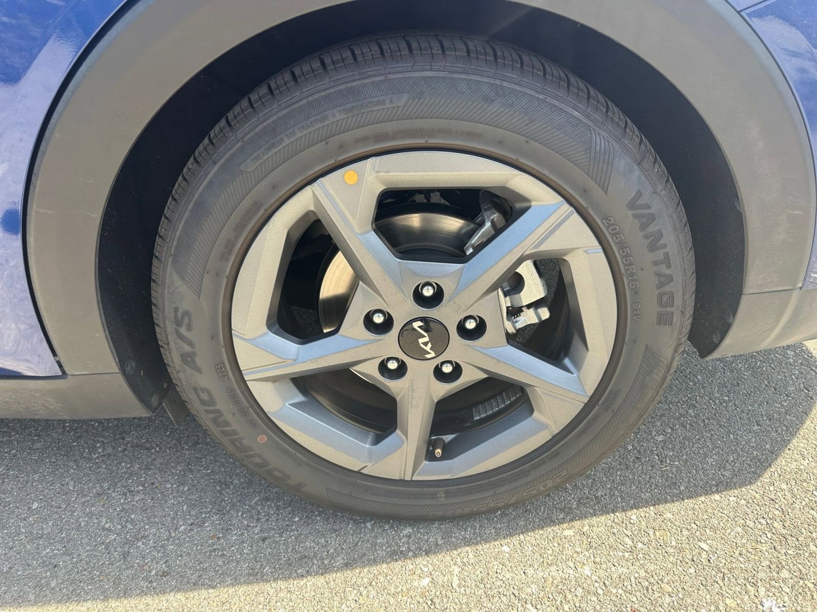 Thumbnail: 2025 Kia K4 - 29