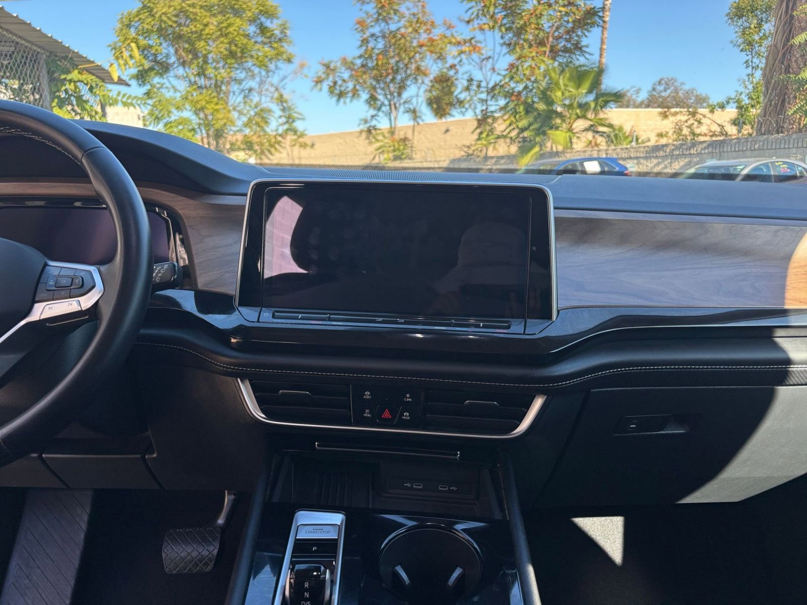 Thumbnail: 2025 Volkswagen Atlas - 18