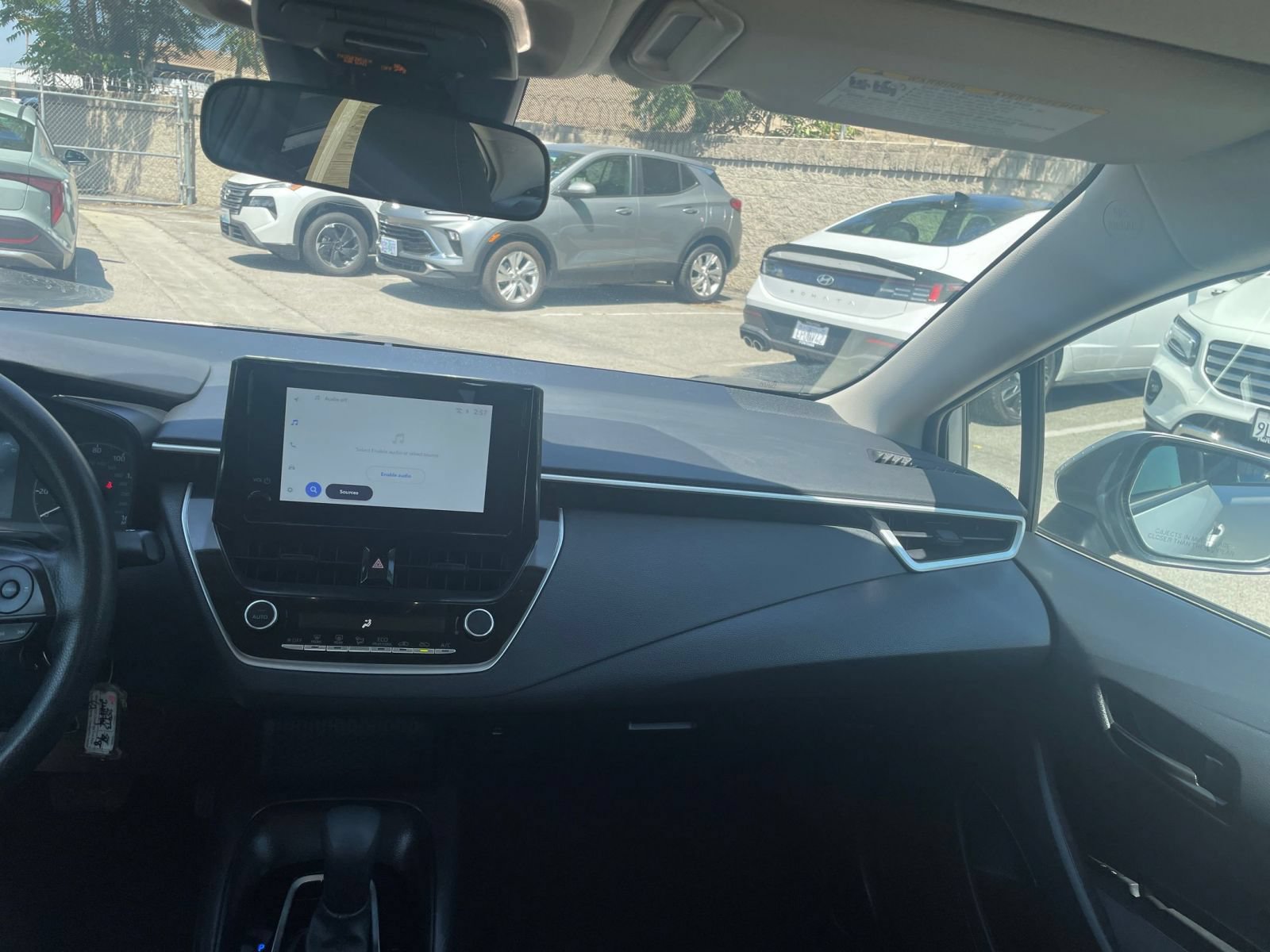 Thumbnail: 2025 Toyota Corolla - 33