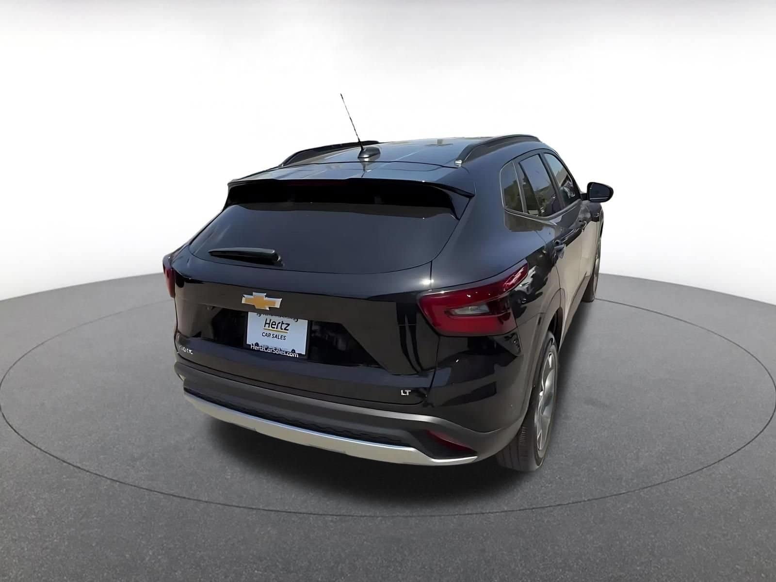 Thumbnail: 2025 Chevrolet Trax - 14