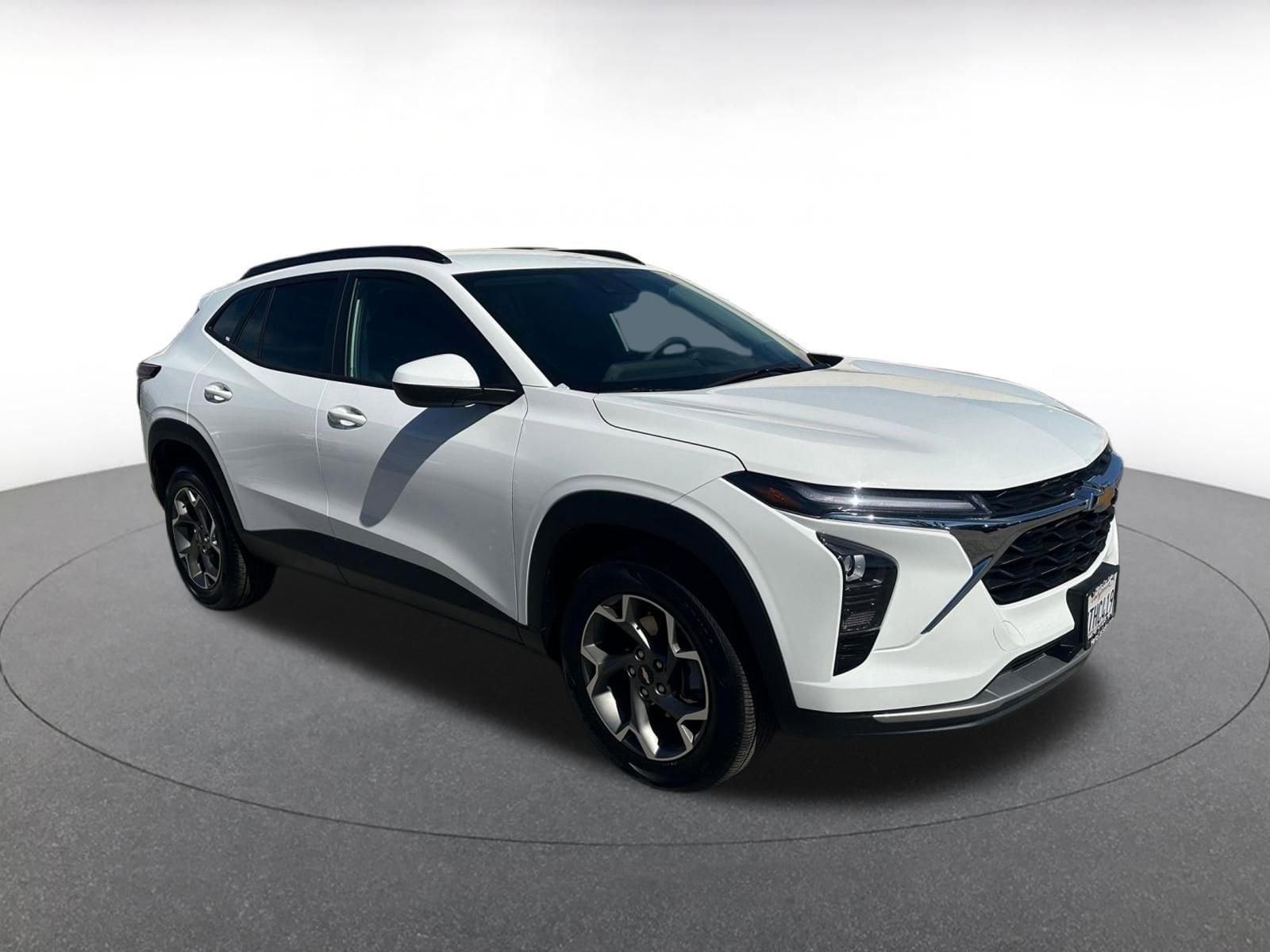 Thumbnail: 2025 Chevrolet Trax - 1