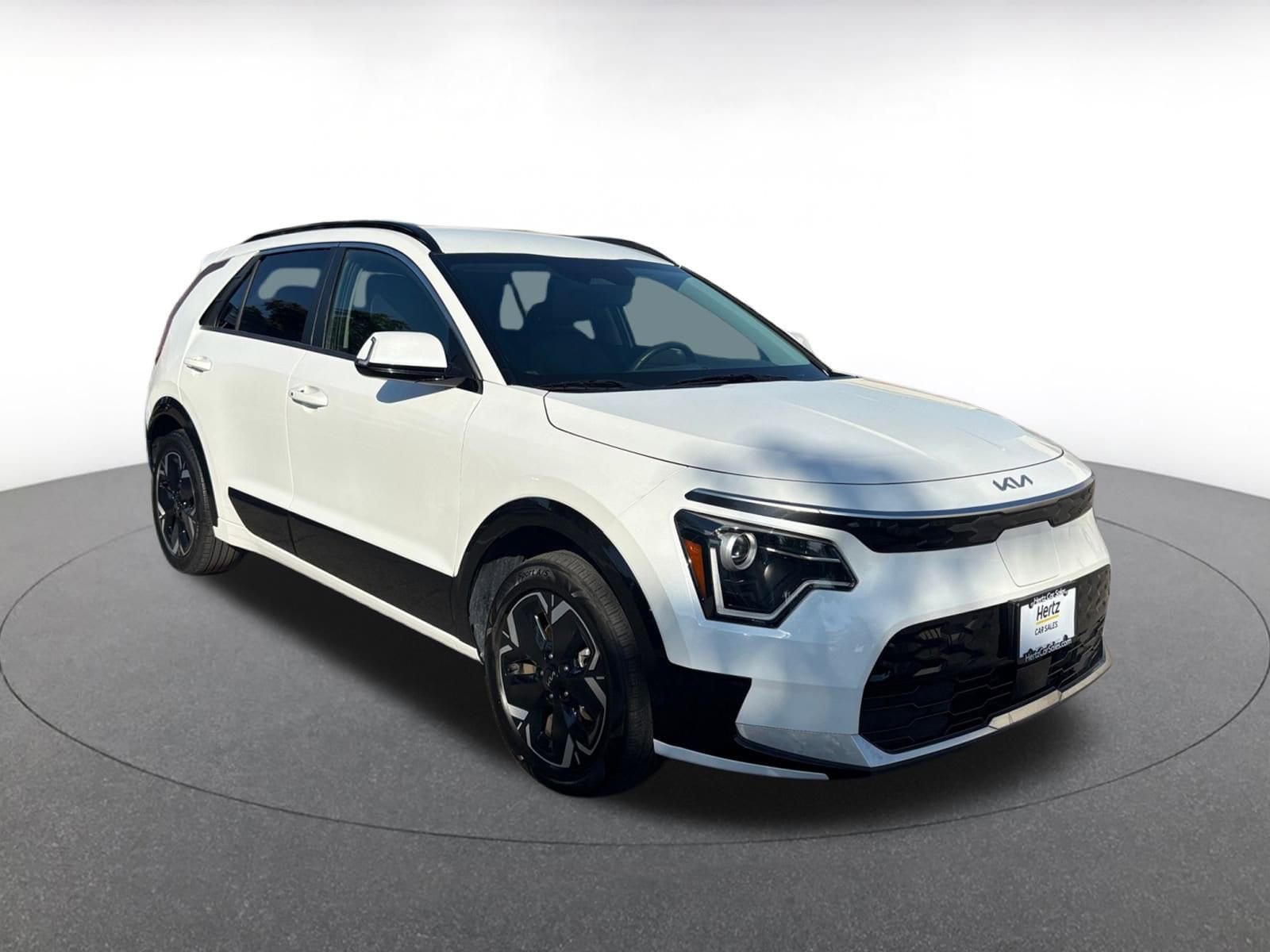 Thumbnail: 2023 Kia Niro - 1