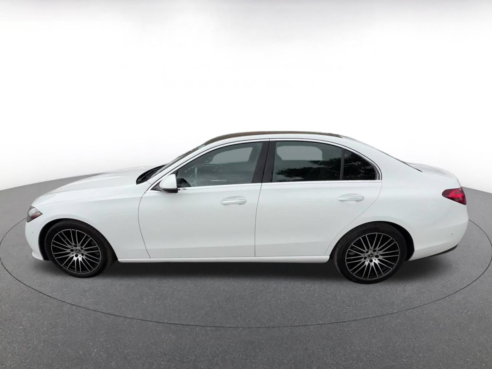 Thumbnail: 2024 Mercedes-Benz C-Class - 9