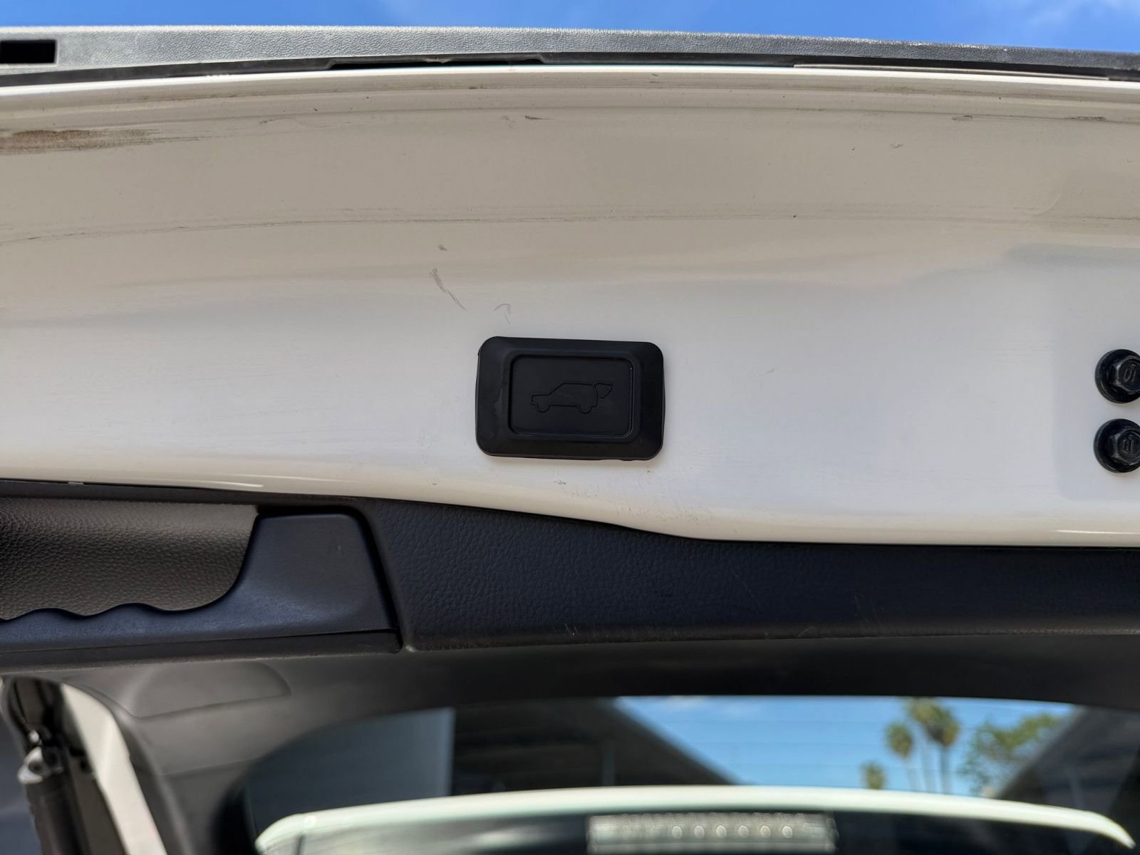 Thumbnail: 2025 Toyota RAV4 - 23