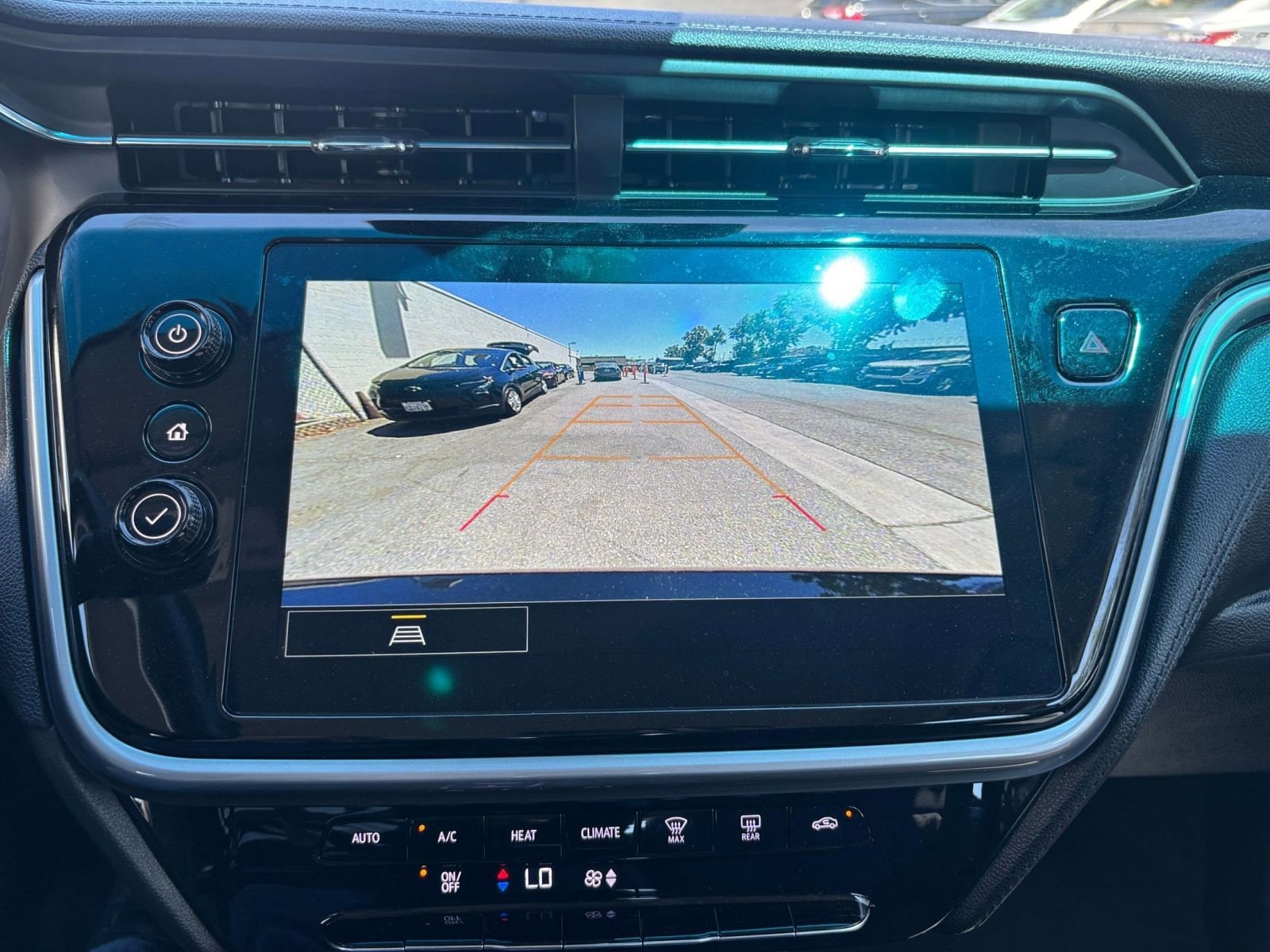Thumbnail: 2023 Chevrolet Bolt EV - 17