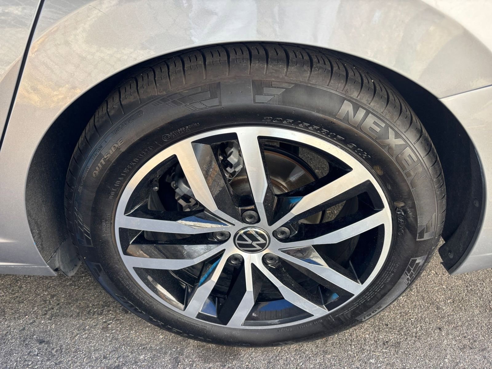 Thumbnail: 2025 Volkswagen Jetta - 30