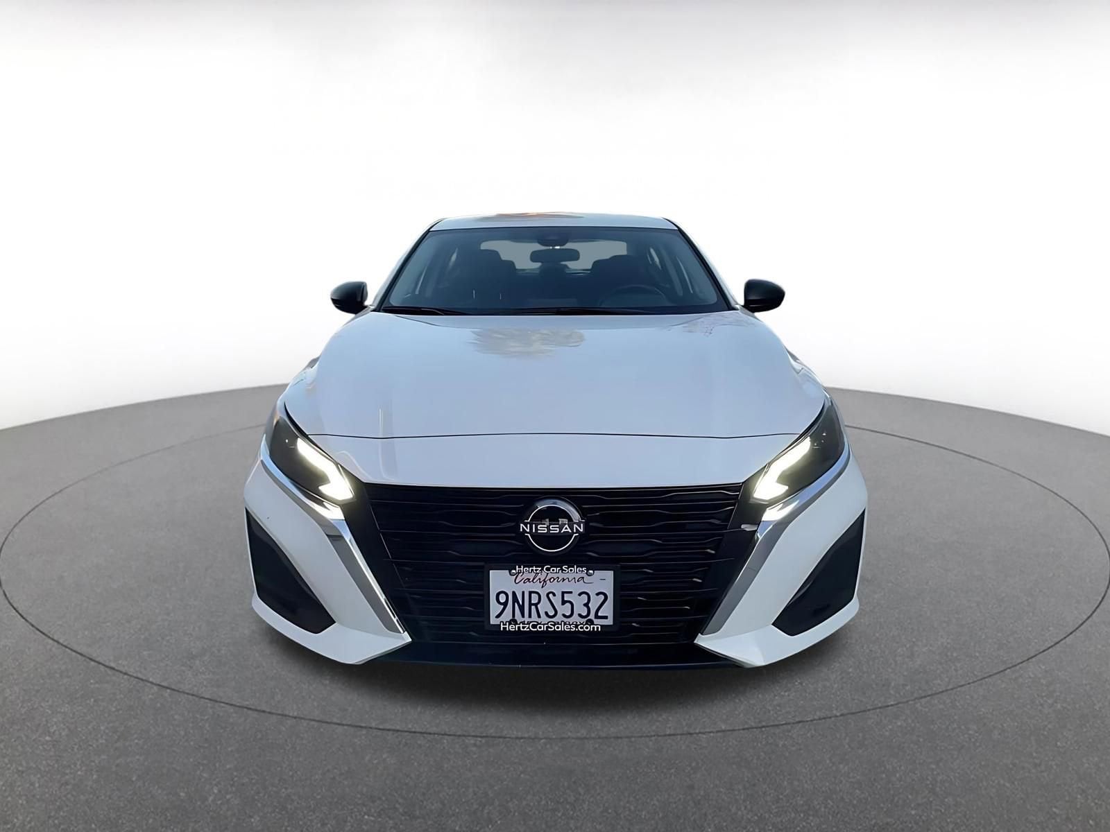 Thumbnail: 2025 Nissan Altima - 4