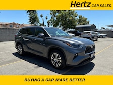 2023 Toyota Highlander XLE -
                Riverside, CA