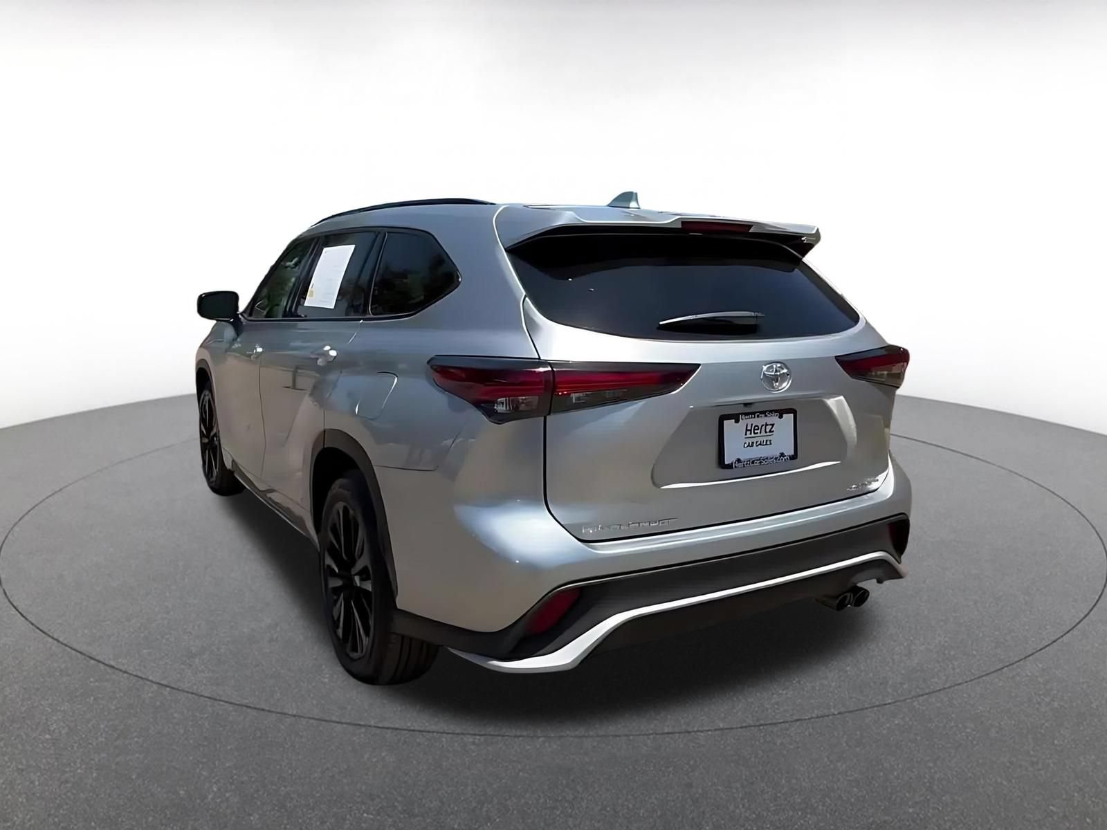 Thumbnail: 2025 Toyota Highlander - 11