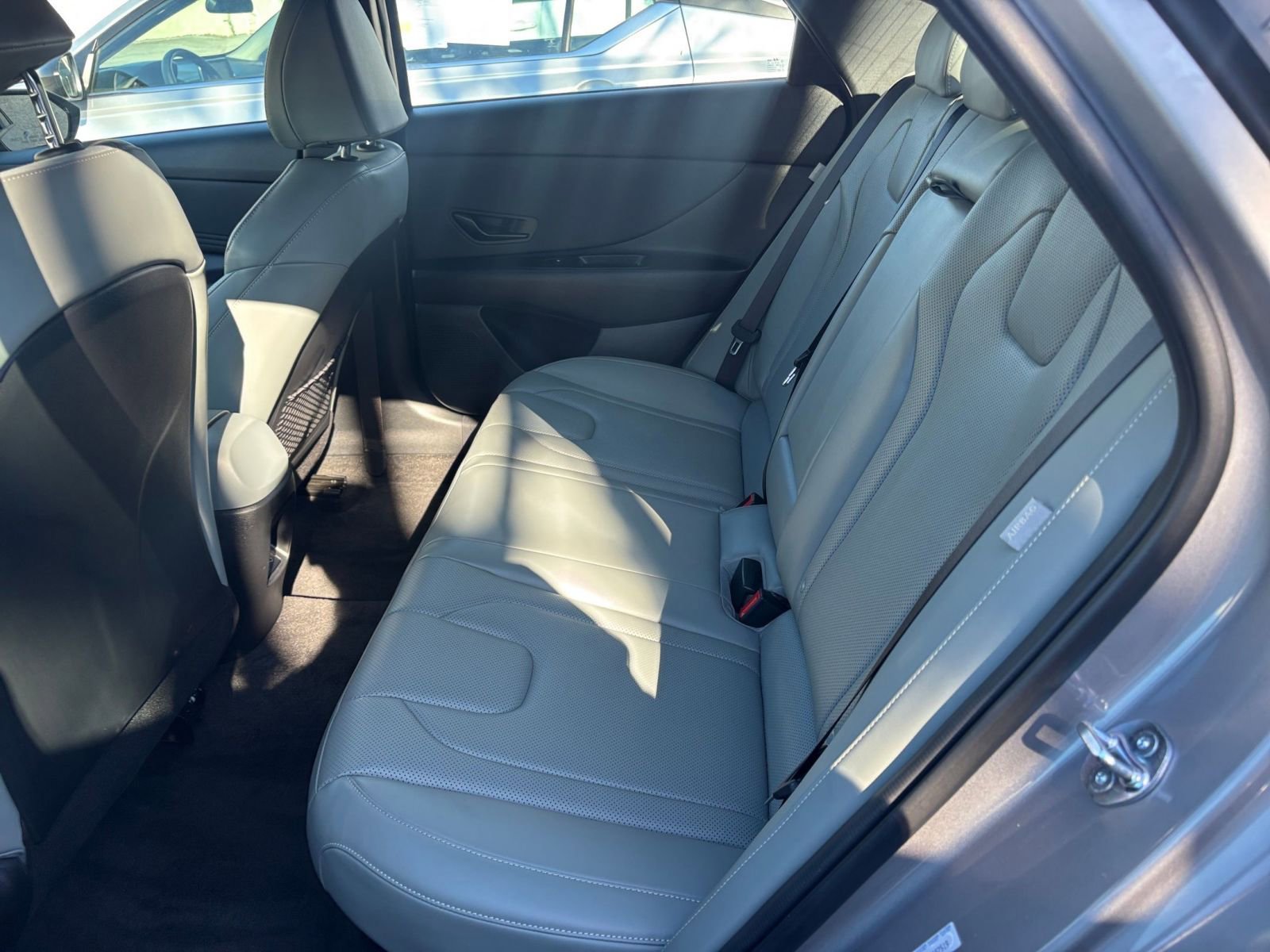 Thumbnail: 2025 Hyundai Elantra - 25