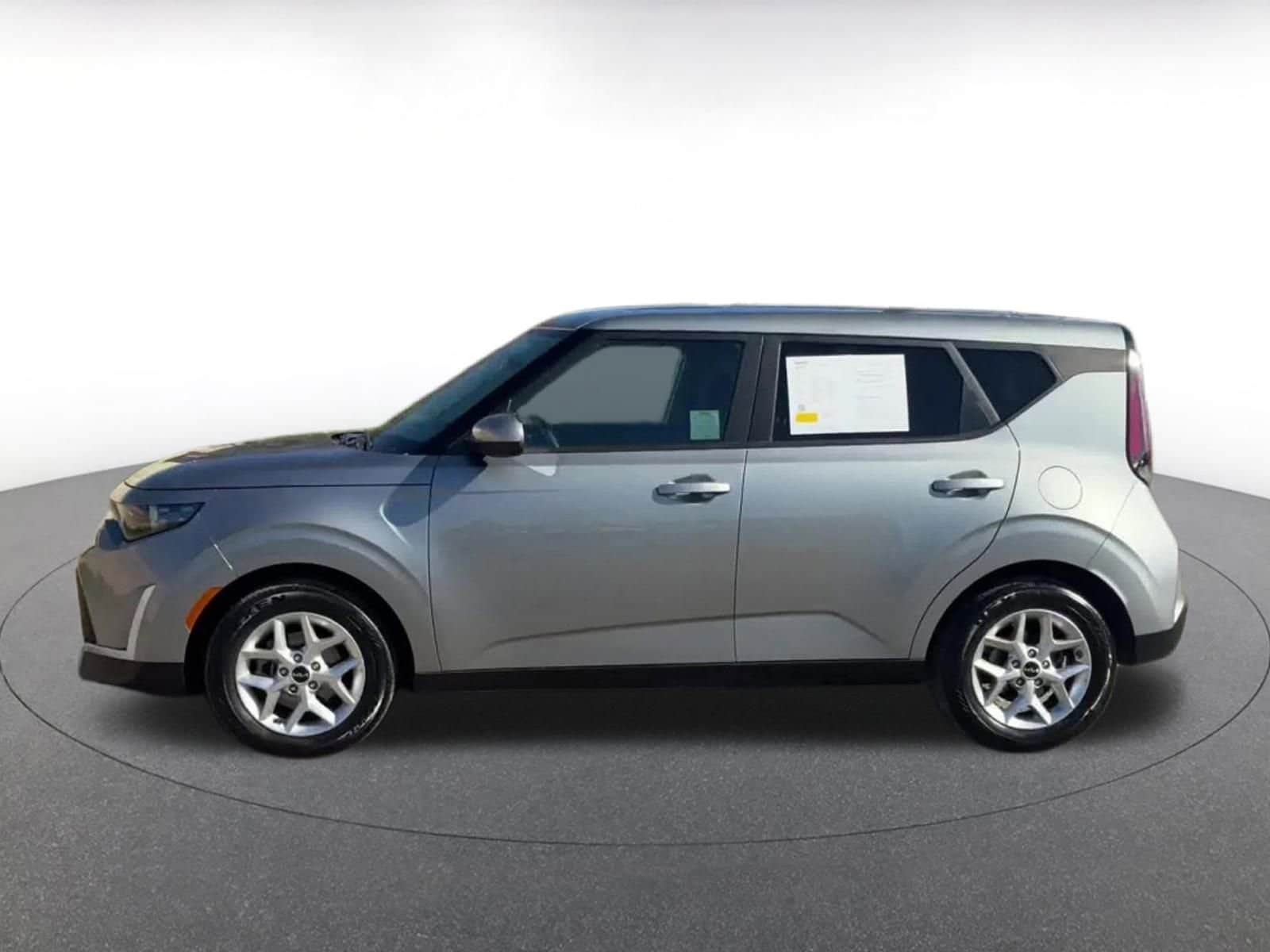 Thumbnail: 2025 Kia Soul - 8