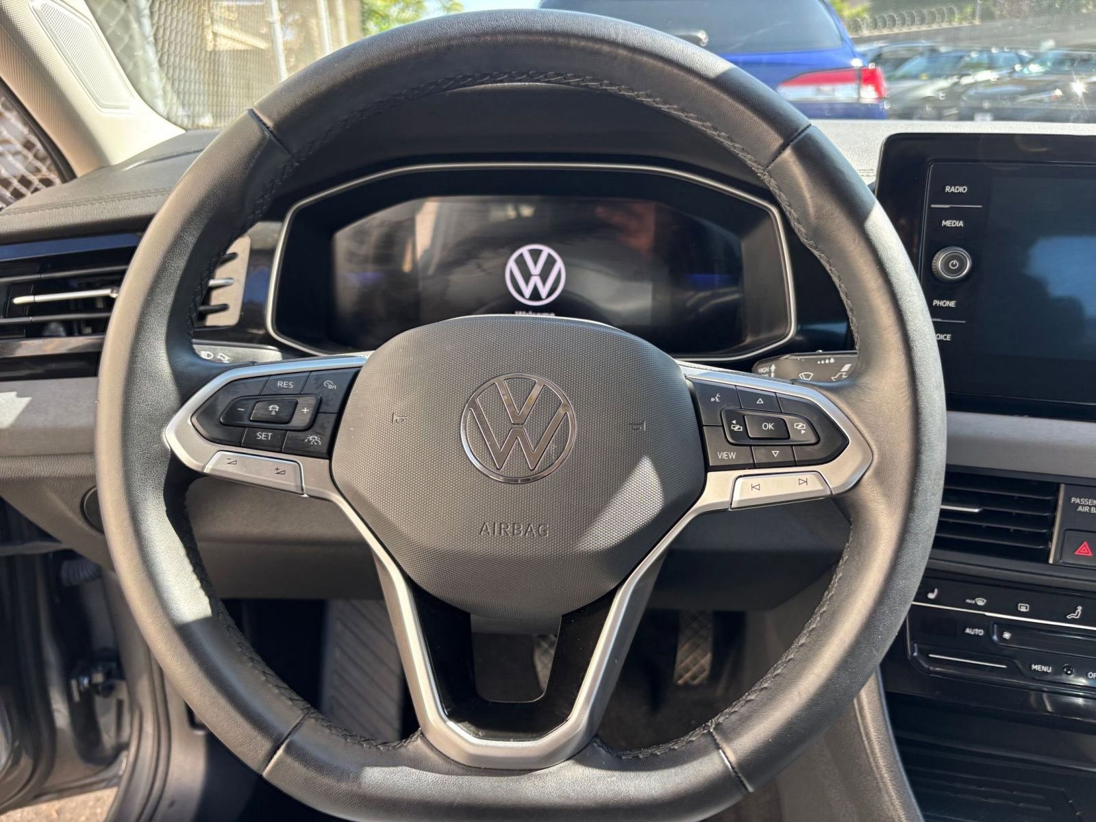 Thumbnail: 2025 Volkswagen Jetta - 28