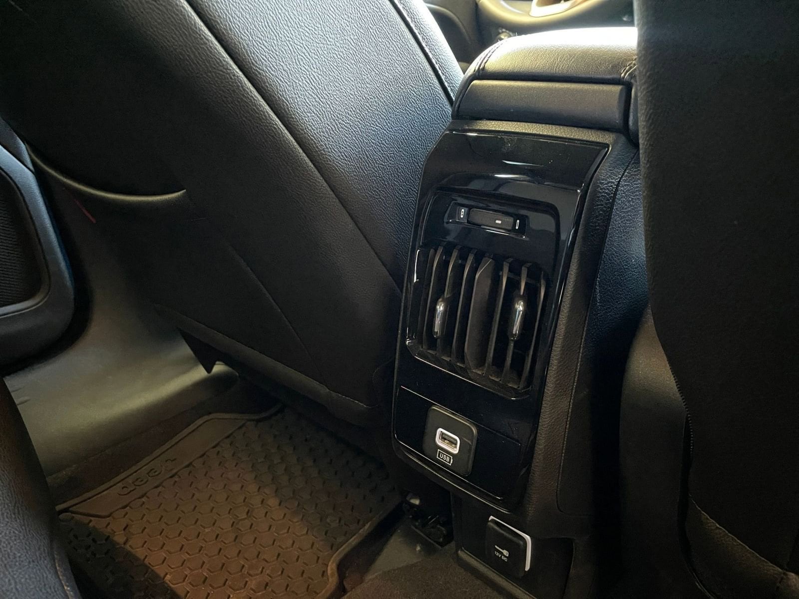 Thumbnail: 2025 Jeep Compass - 22