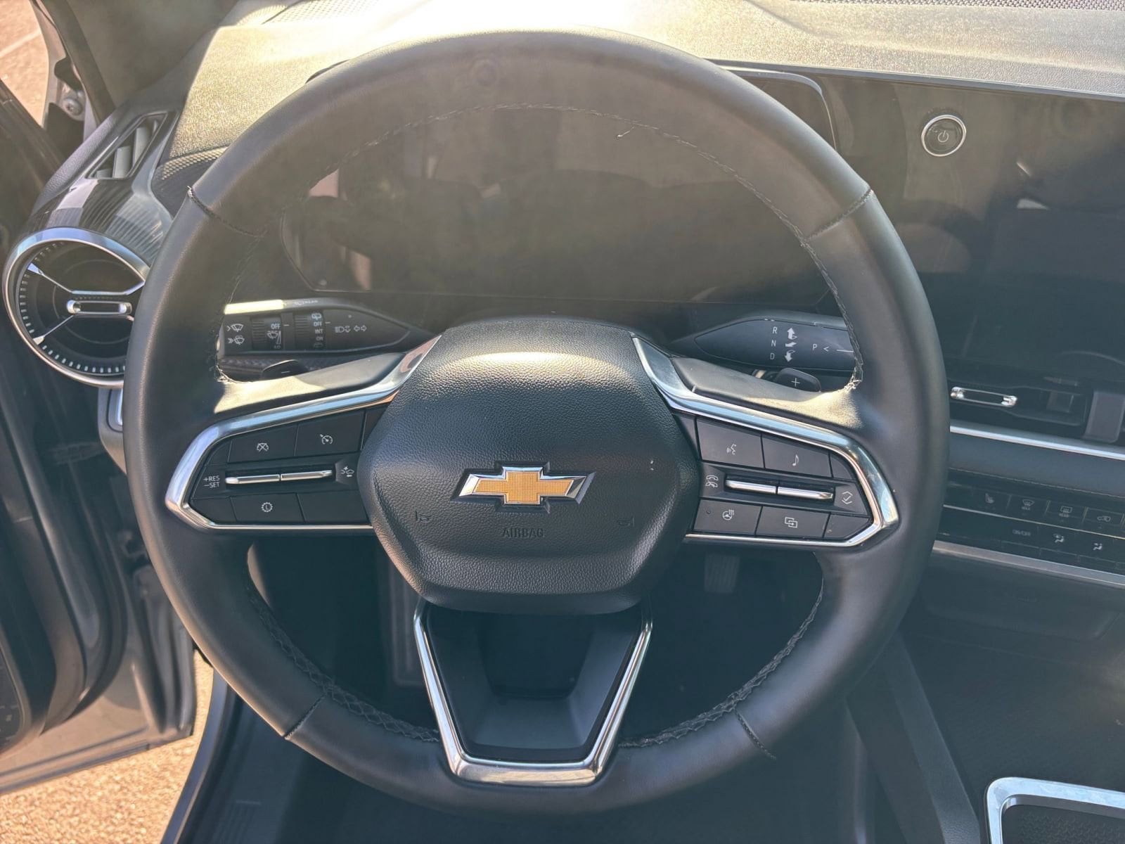 Thumbnail: 2025 Chevrolet Equinox - 30