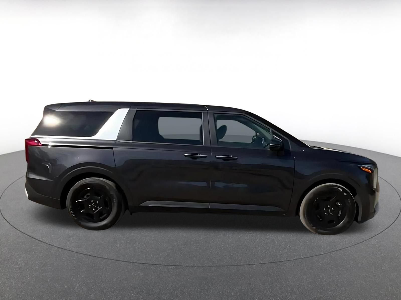 Thumbnail: 2026 Kia Carnival - 16