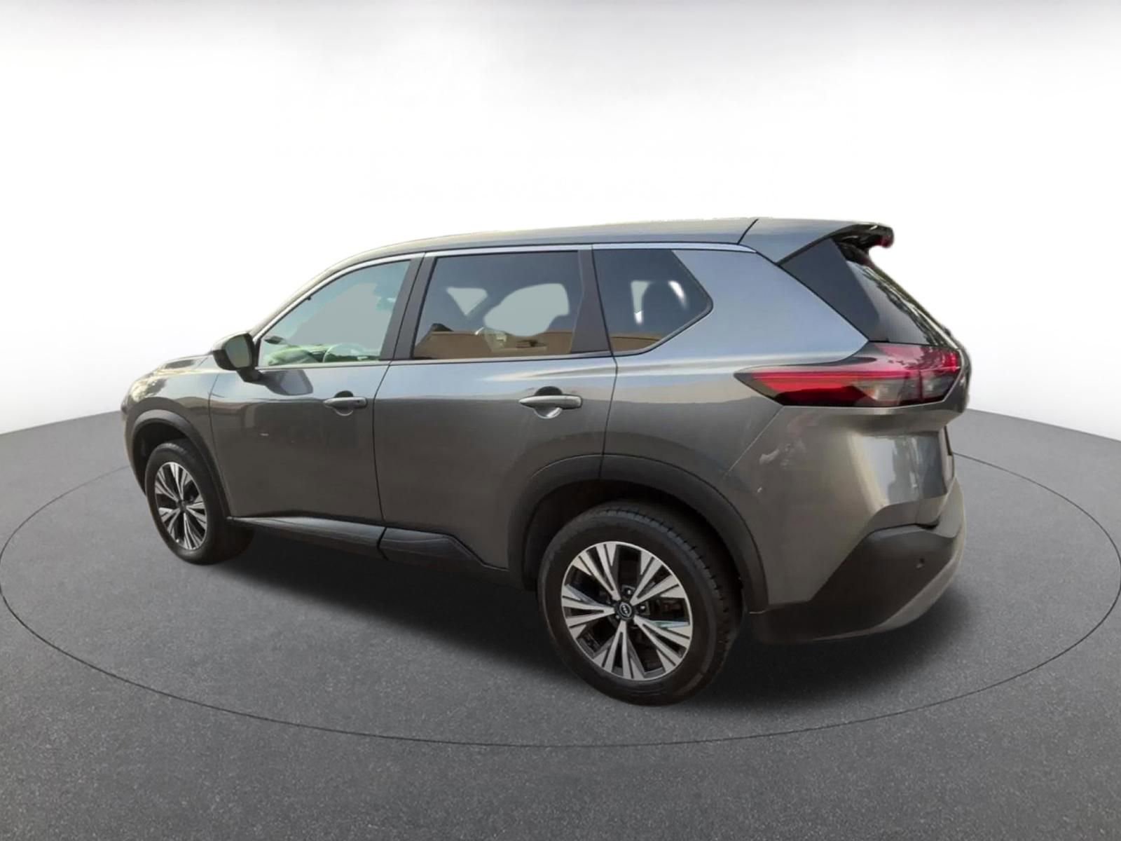 Thumbnail: 2023 Nissan Rogue - 10