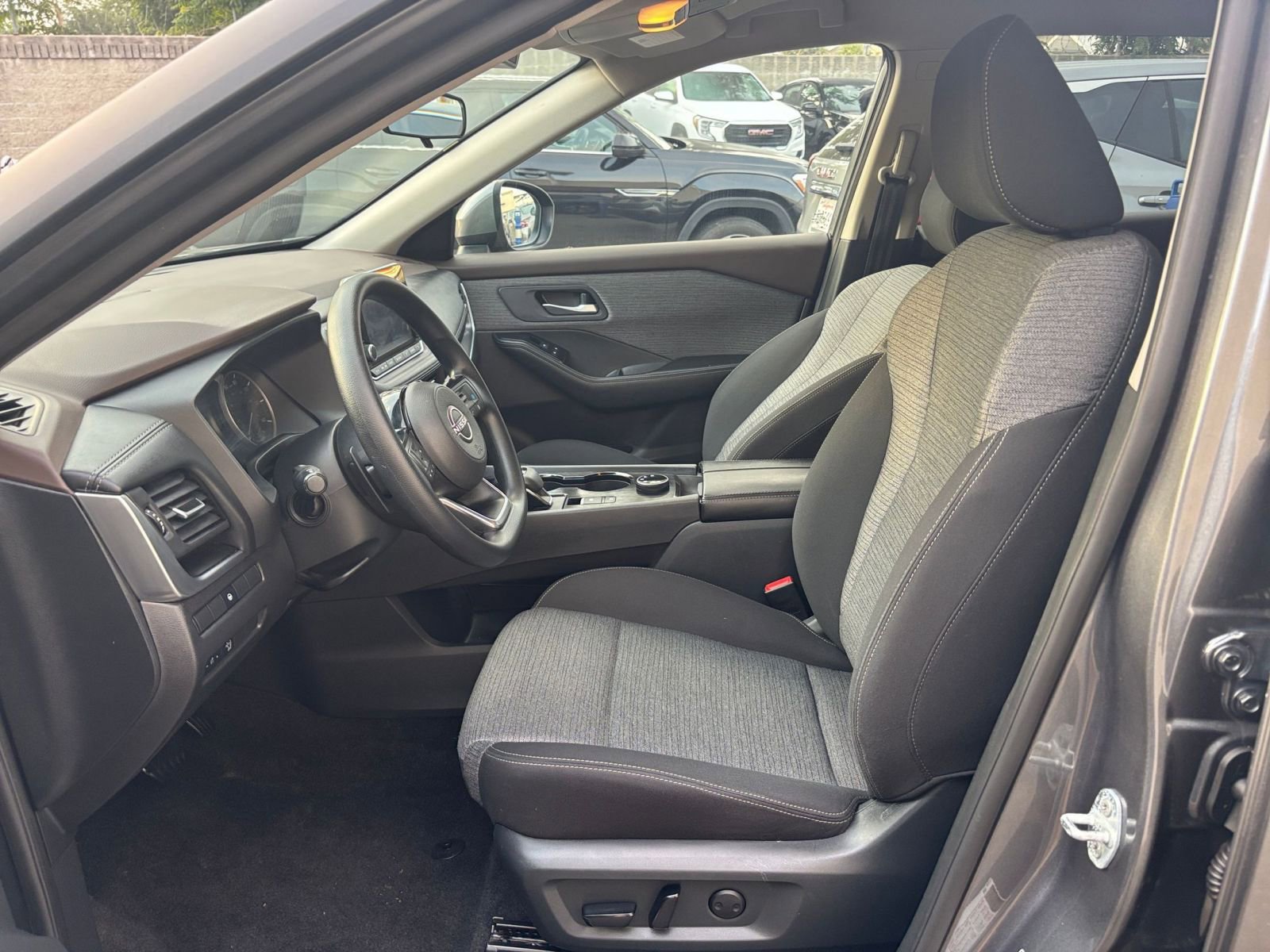 Thumbnail: 2023 Nissan Rogue - 28