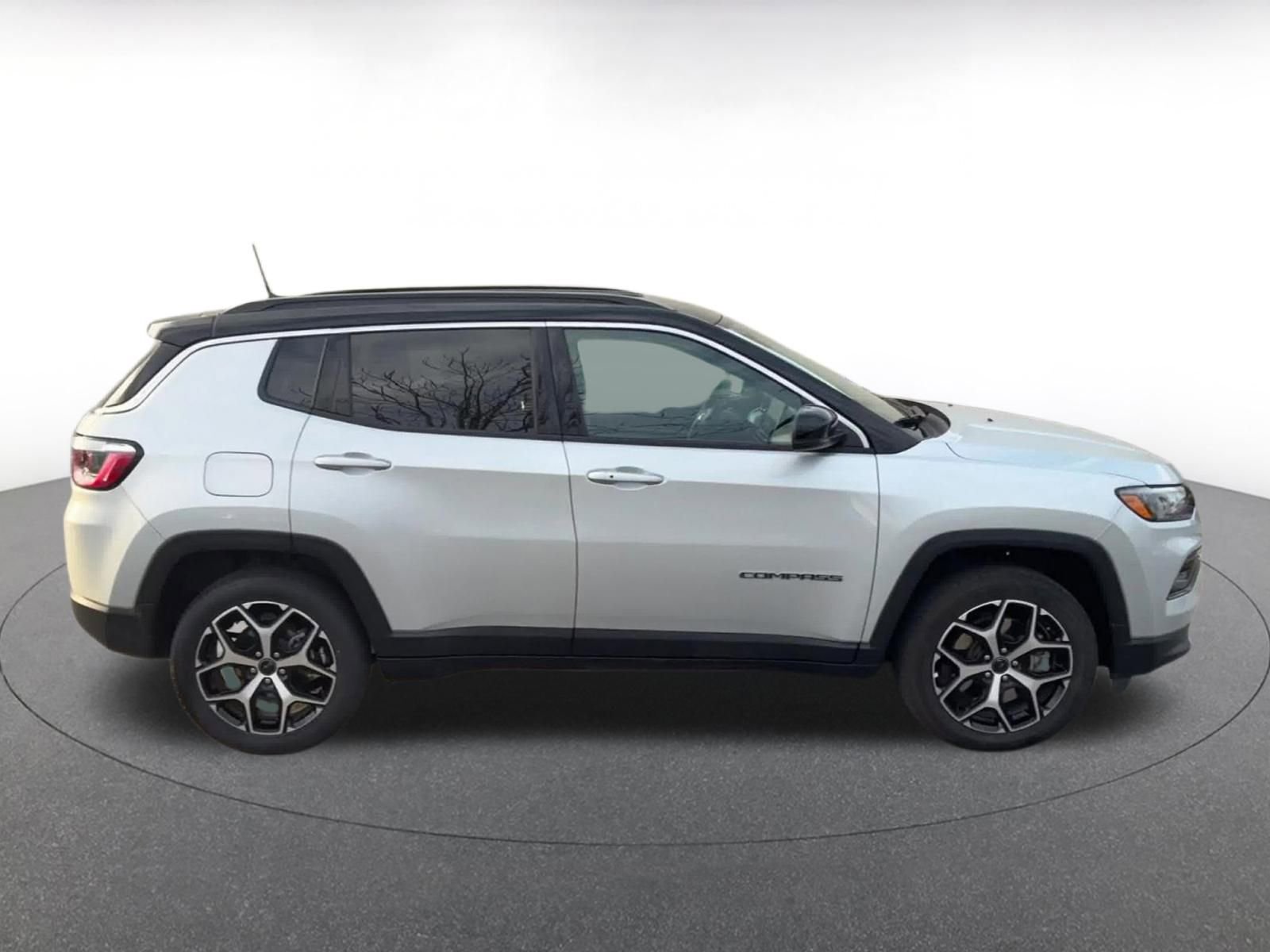 Thumbnail: 2025 Jeep Compass - 16