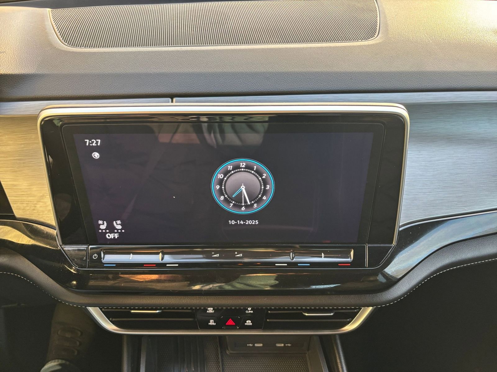 Thumbnail: 2025 Volkswagen Atlas - 21