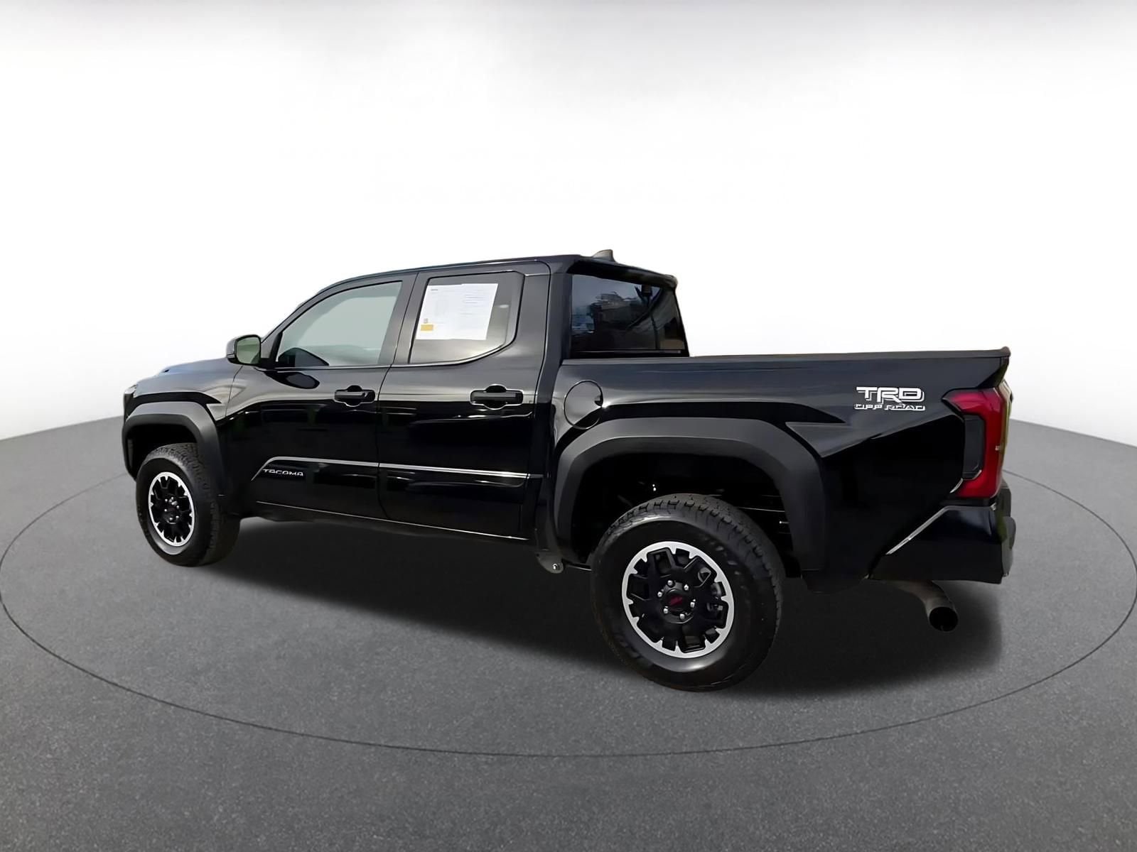 Thumbnail: 2025 Toyota Tacoma - 10