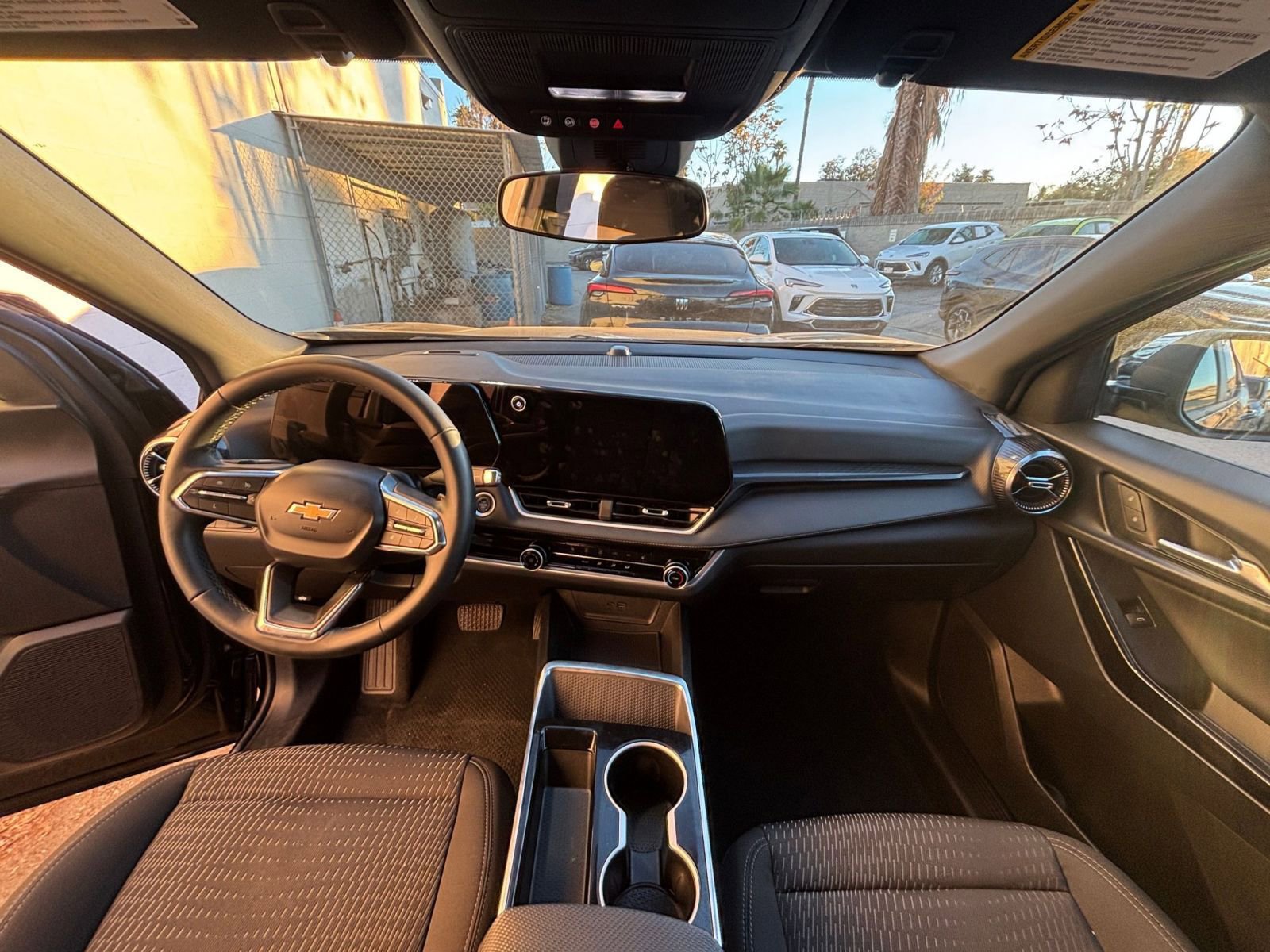 Thumbnail: 2025 Chevrolet Equinox - 33