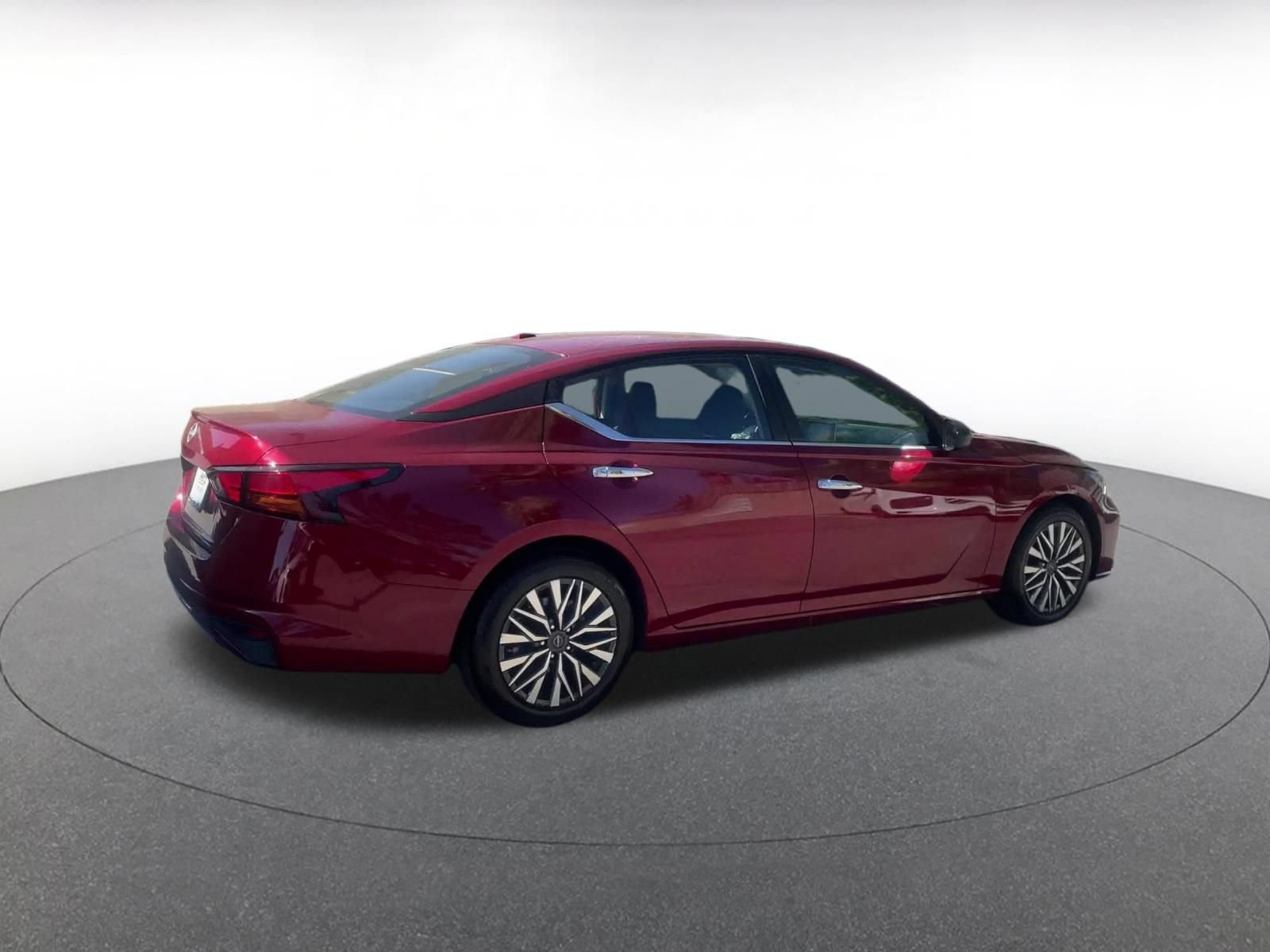 Thumbnail: 2025 Nissan Altima - 15