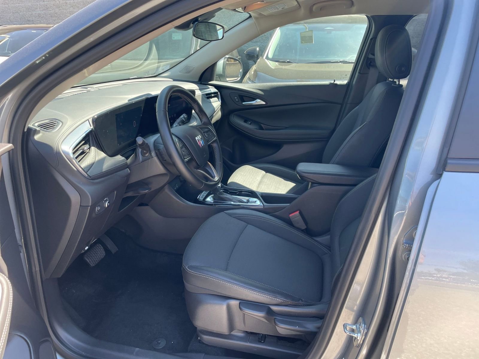 Thumbnail: 2025 Buick Encore GX - 34