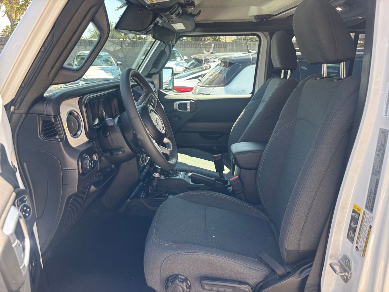 Thumbnail: 2025 Jeep Wrangler - 27