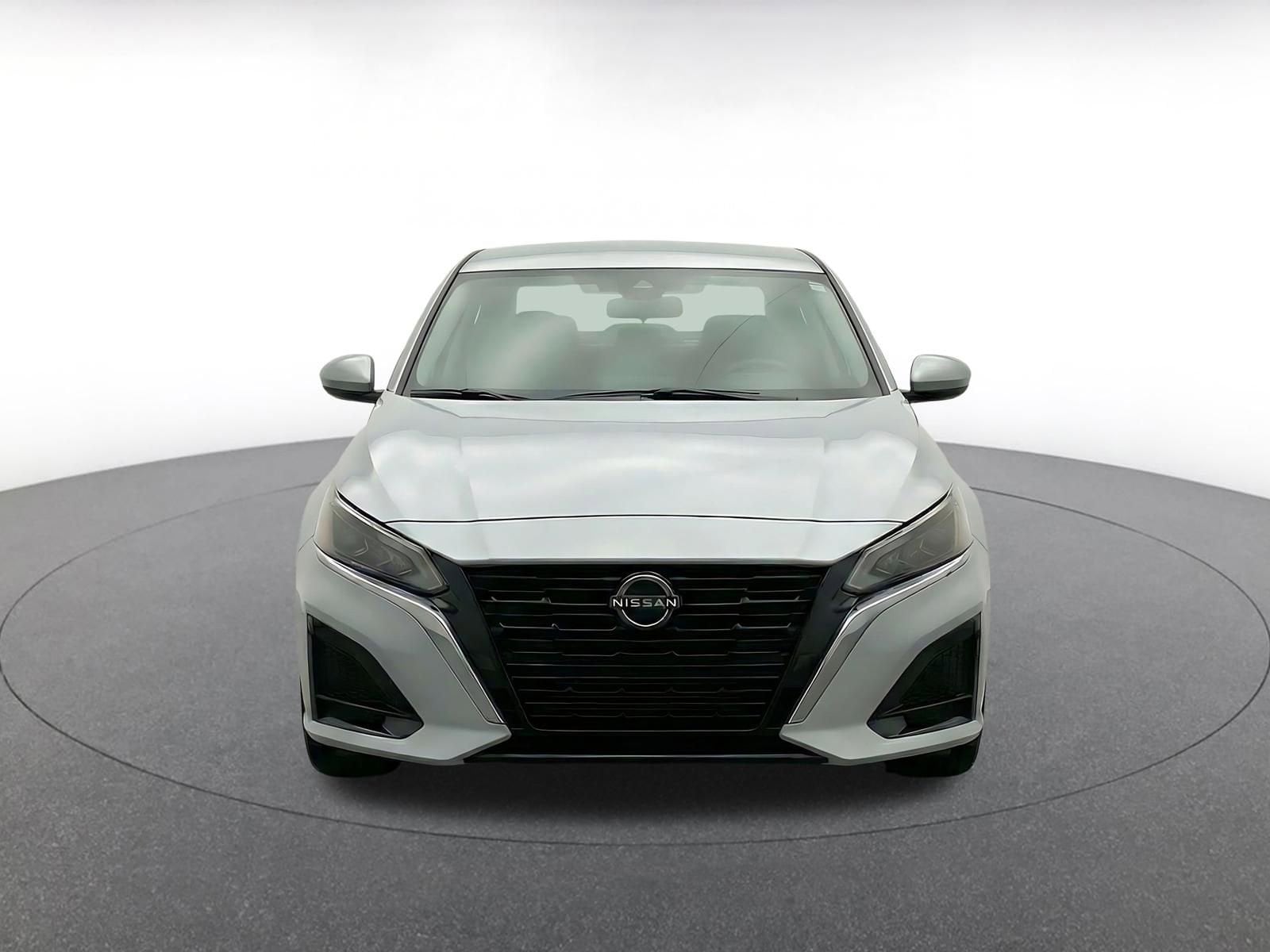 Thumbnail: 2025 Nissan Altima - 2