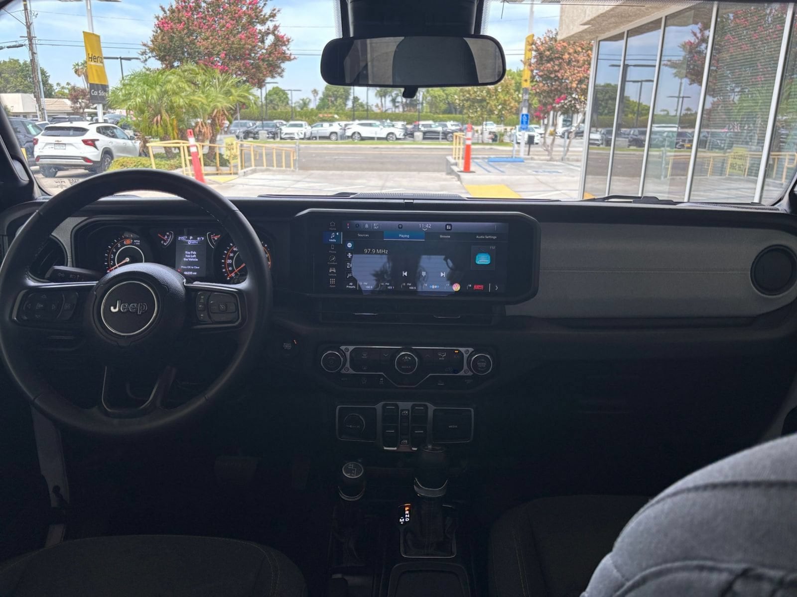 Thumbnail: 2025 Jeep Wrangler - 32