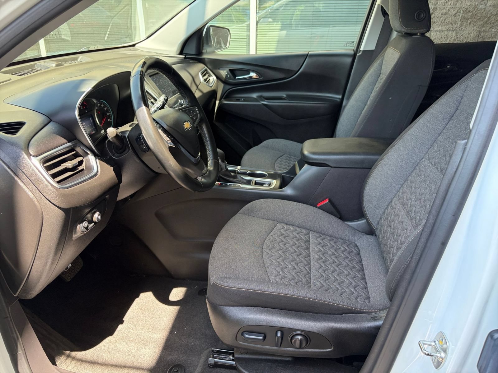 Thumbnail: 2024 Chevrolet Equinox - 28