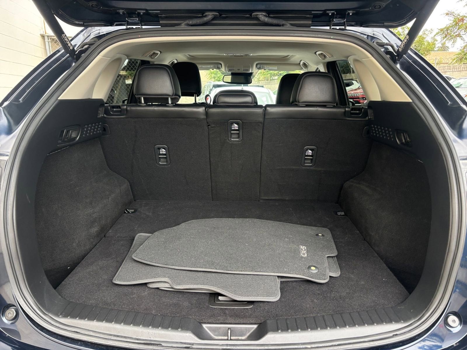 Thumbnail: 2025 Mazda CX-5 - 31