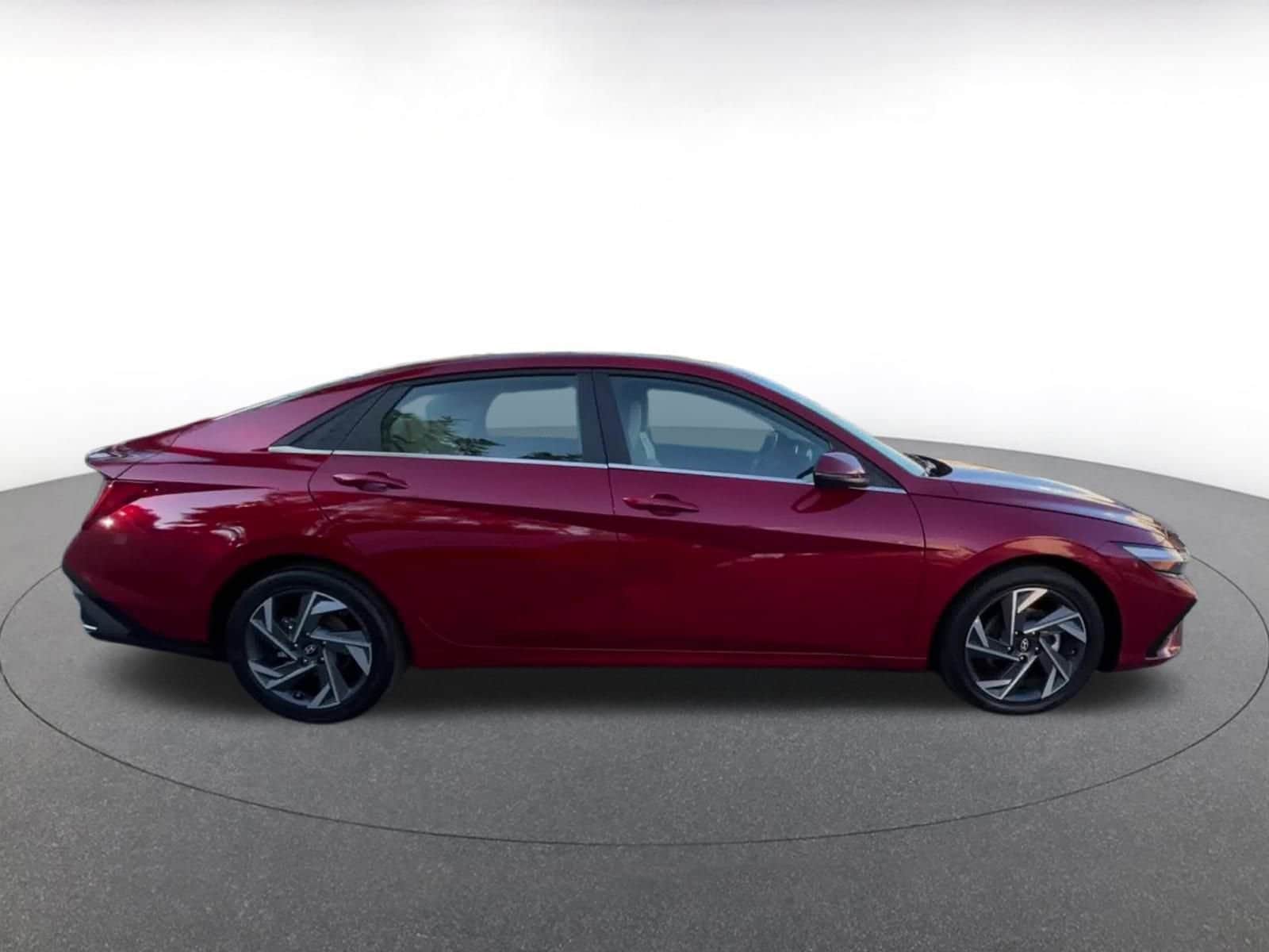 Thumbnail: 2025 Hyundai Elantra - 16
