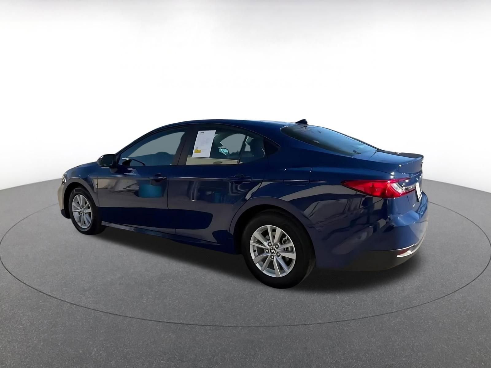 Thumbnail: 2025 Toyota Camry - 10