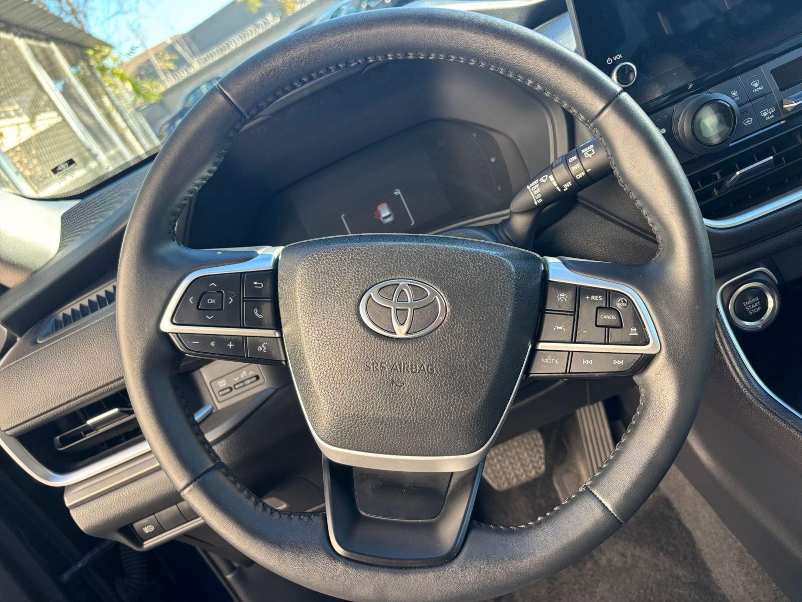 Thumbnail: 2025 Toyota Grand Highlander - 29