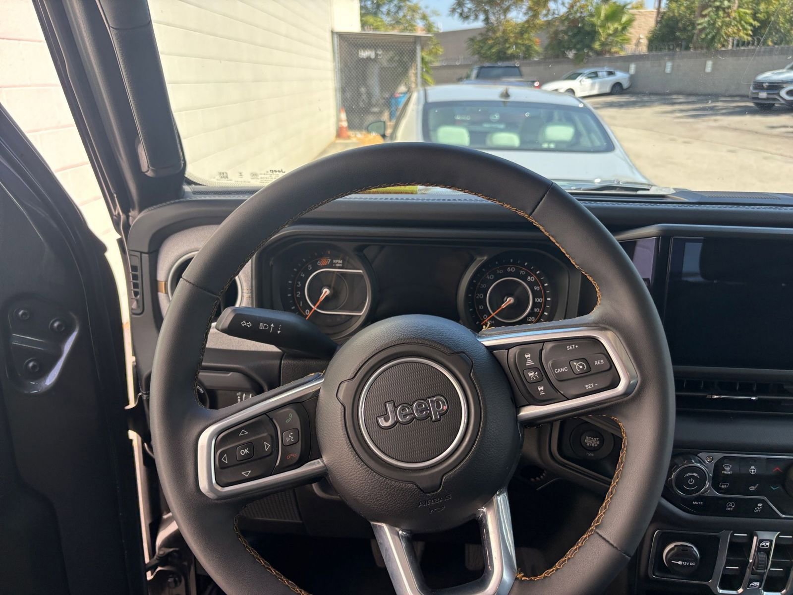 Thumbnail: 2025 Jeep Wrangler - 34