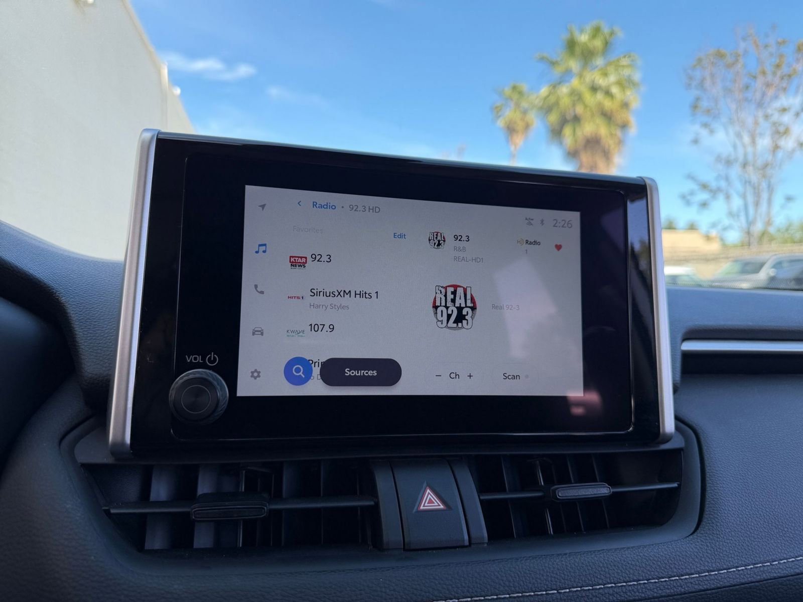 Thumbnail: 2025 Toyota RAV4 - 20