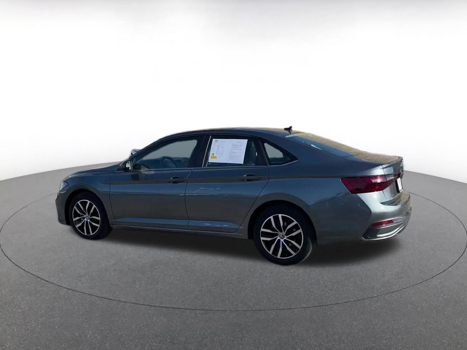 Thumbnail: 2025 Volkswagen Jetta - 10