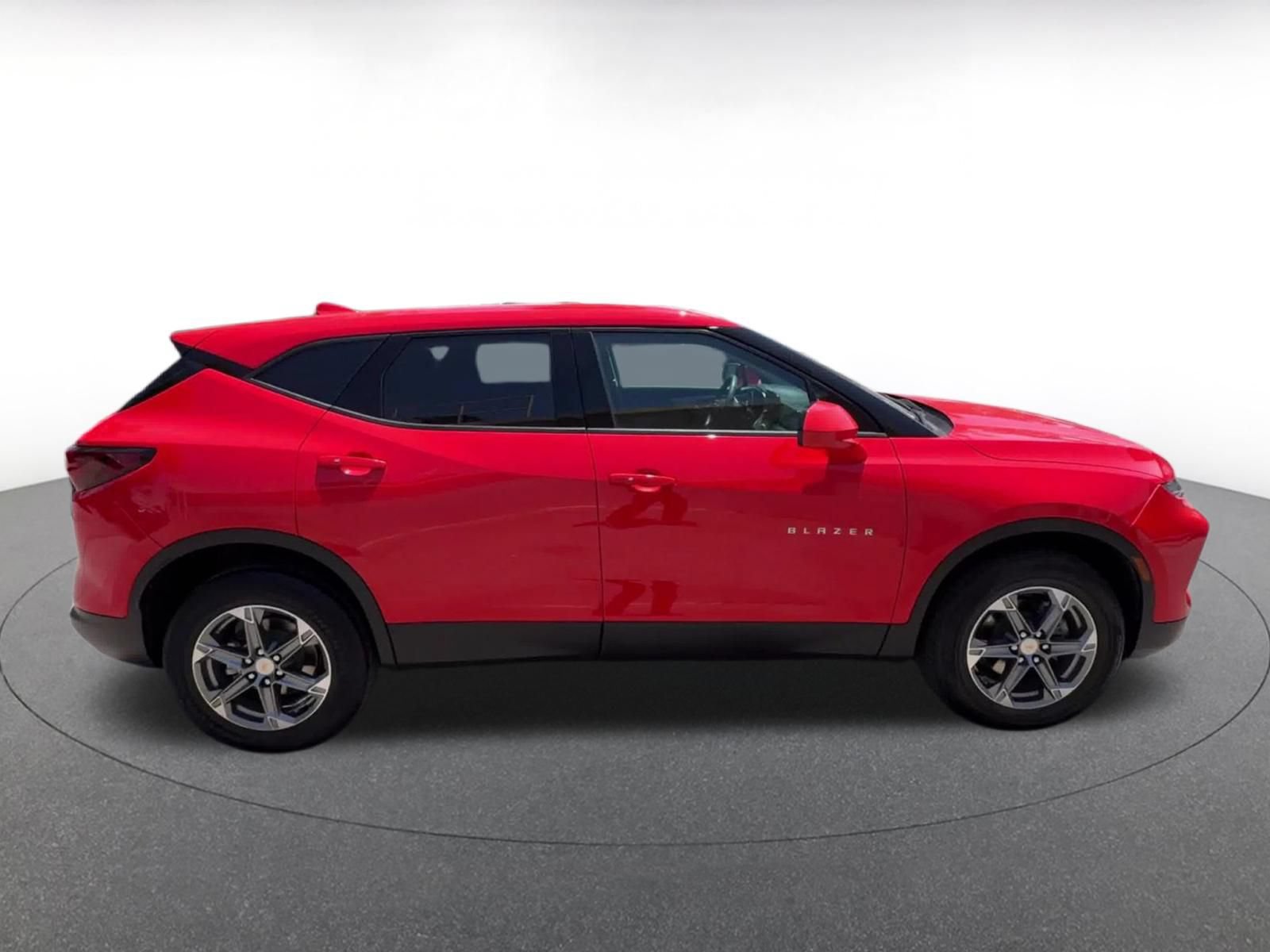 Thumbnail: 2025 Chevrolet Blazer - 15